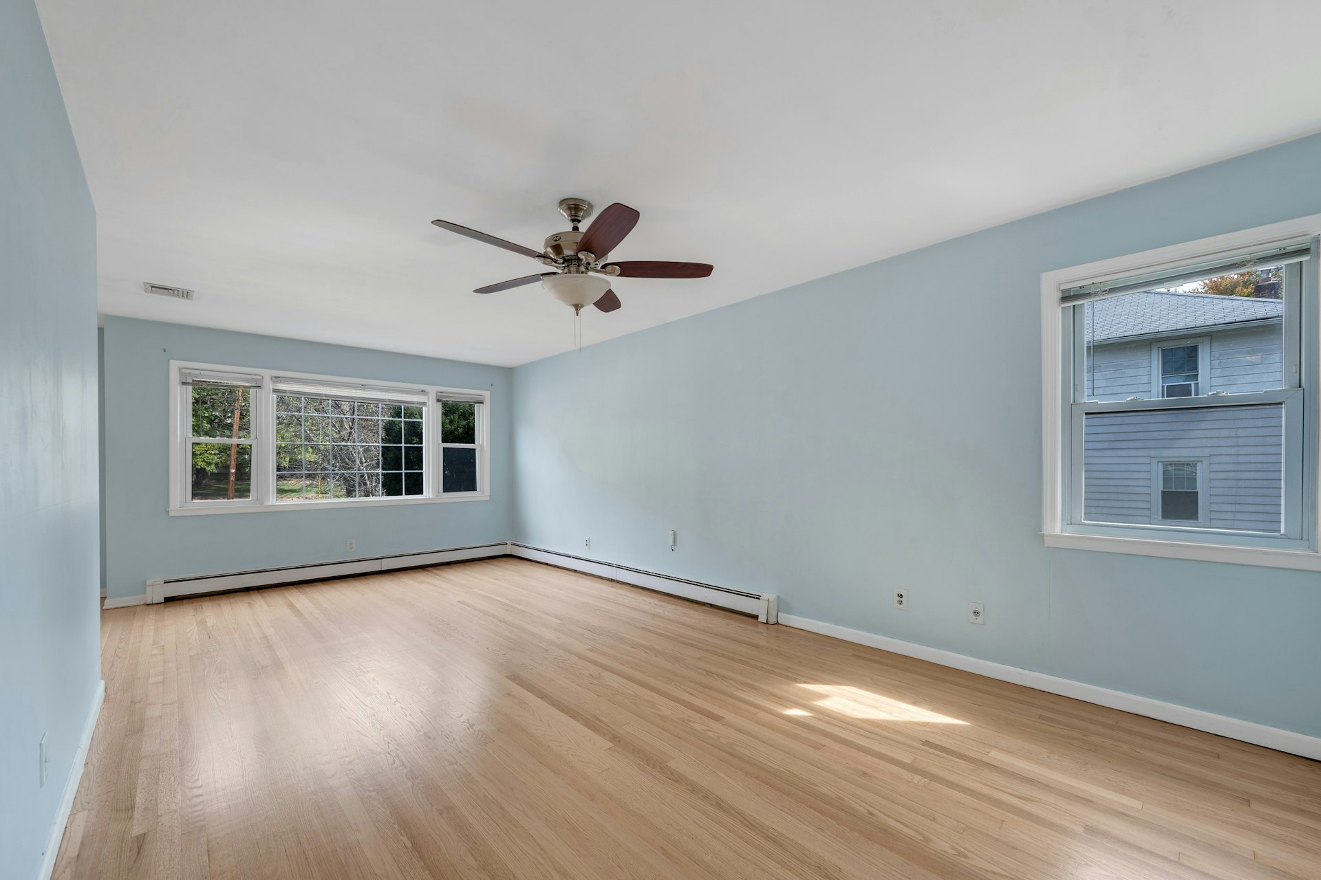 106 Hillside Ave 