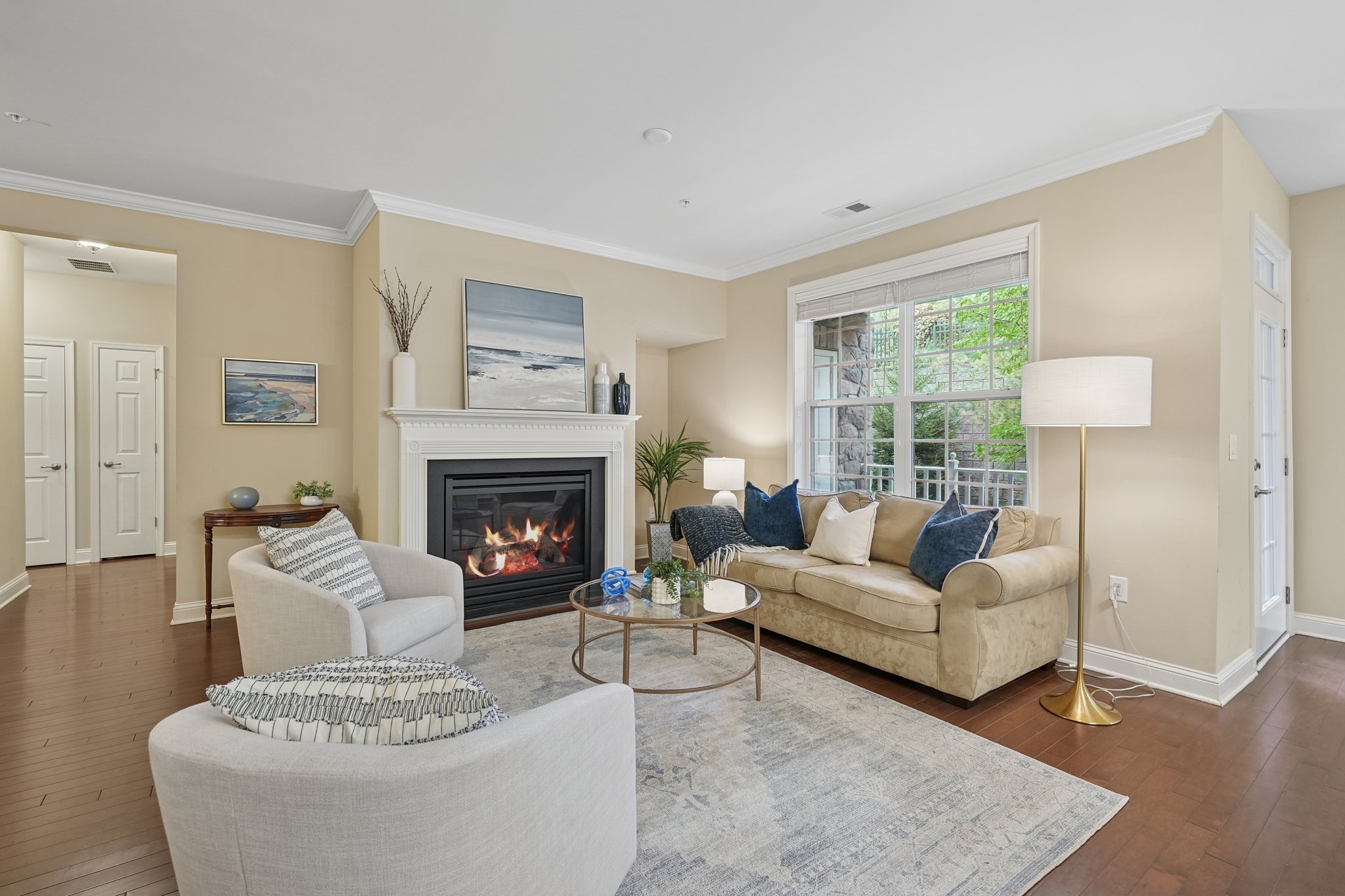 6 Pebble Road 