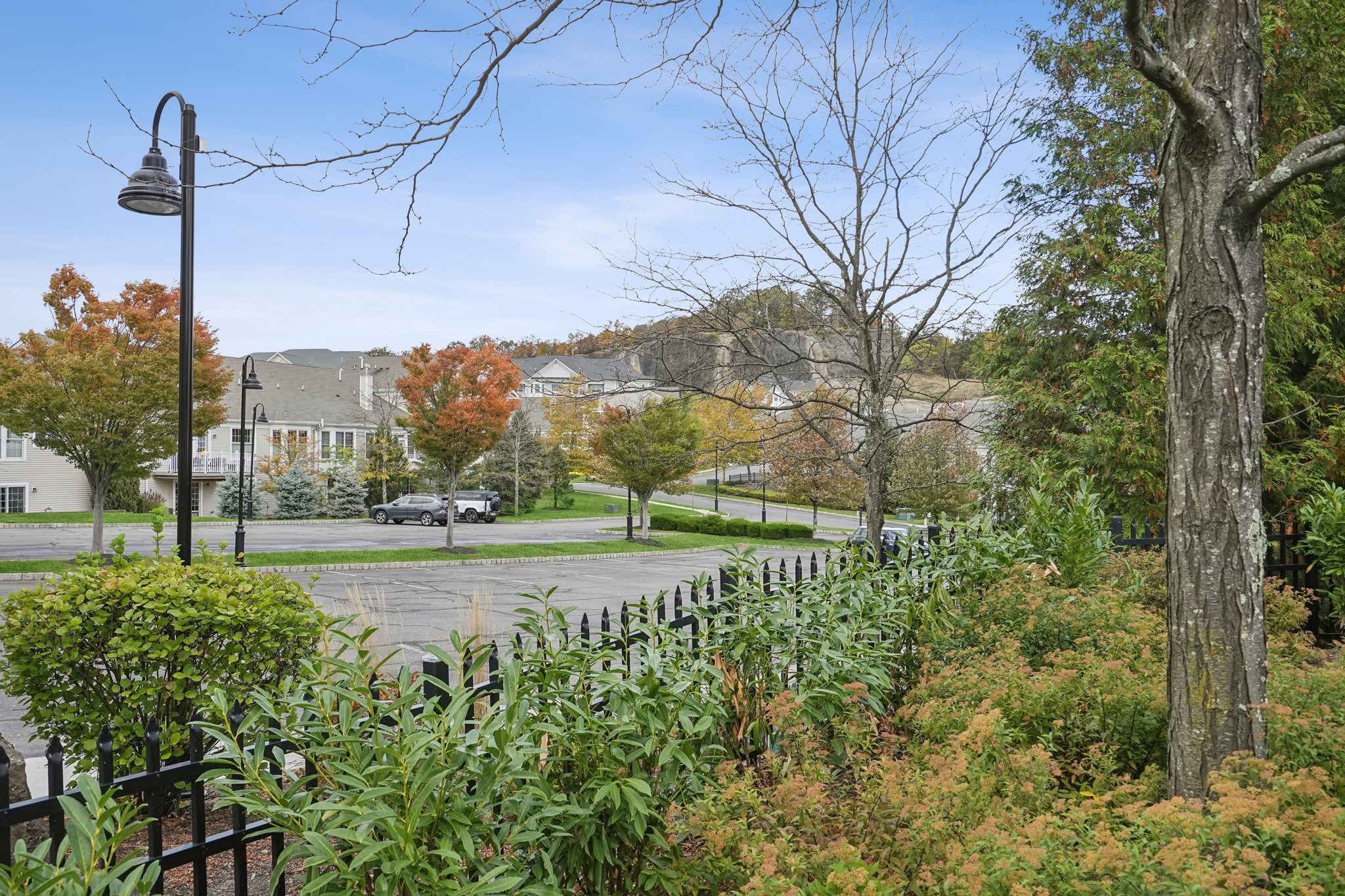 6 Pebble Road 
