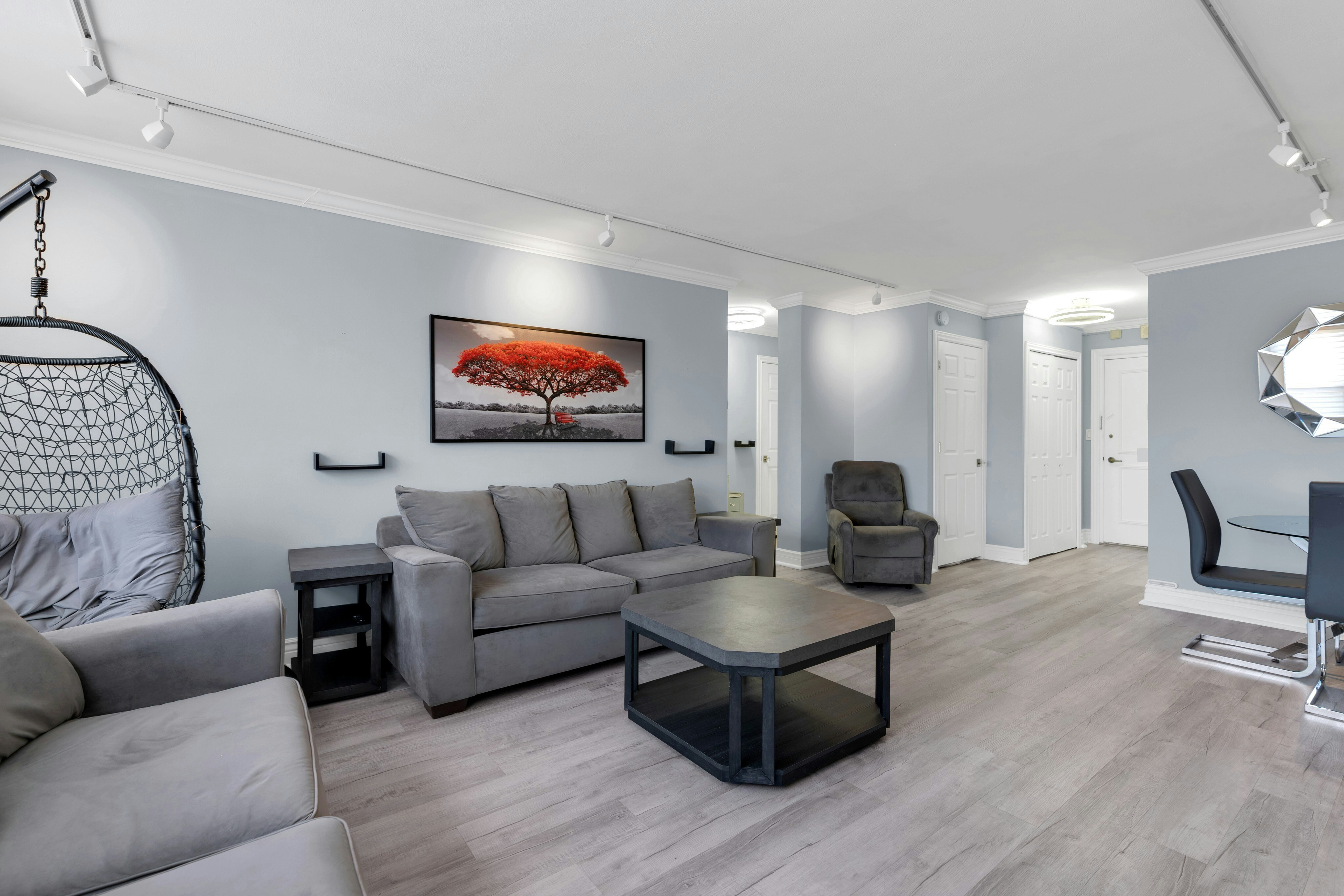 2000 Linwood Avenue #4P 