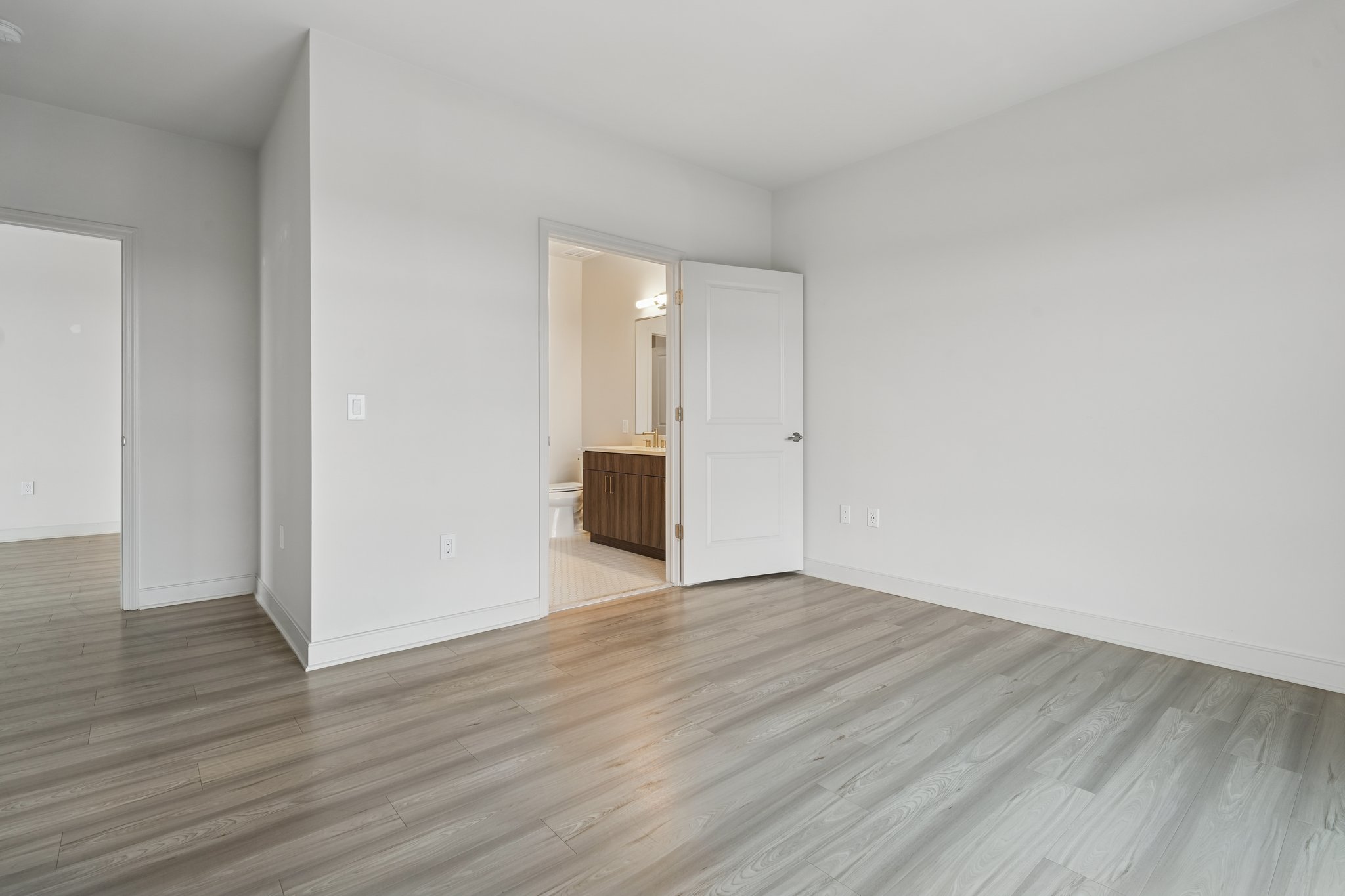 300 Market Unit# 422