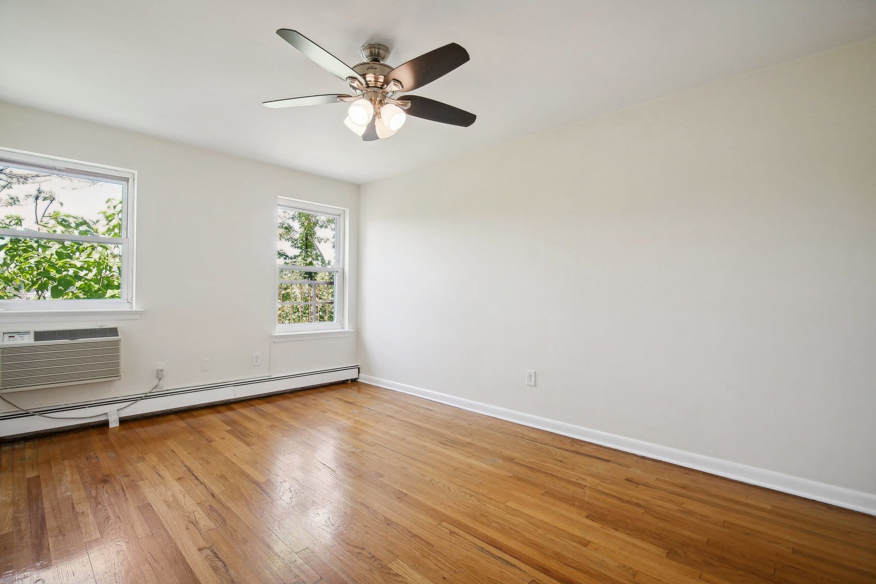 300 Claremont Avenue, C6 