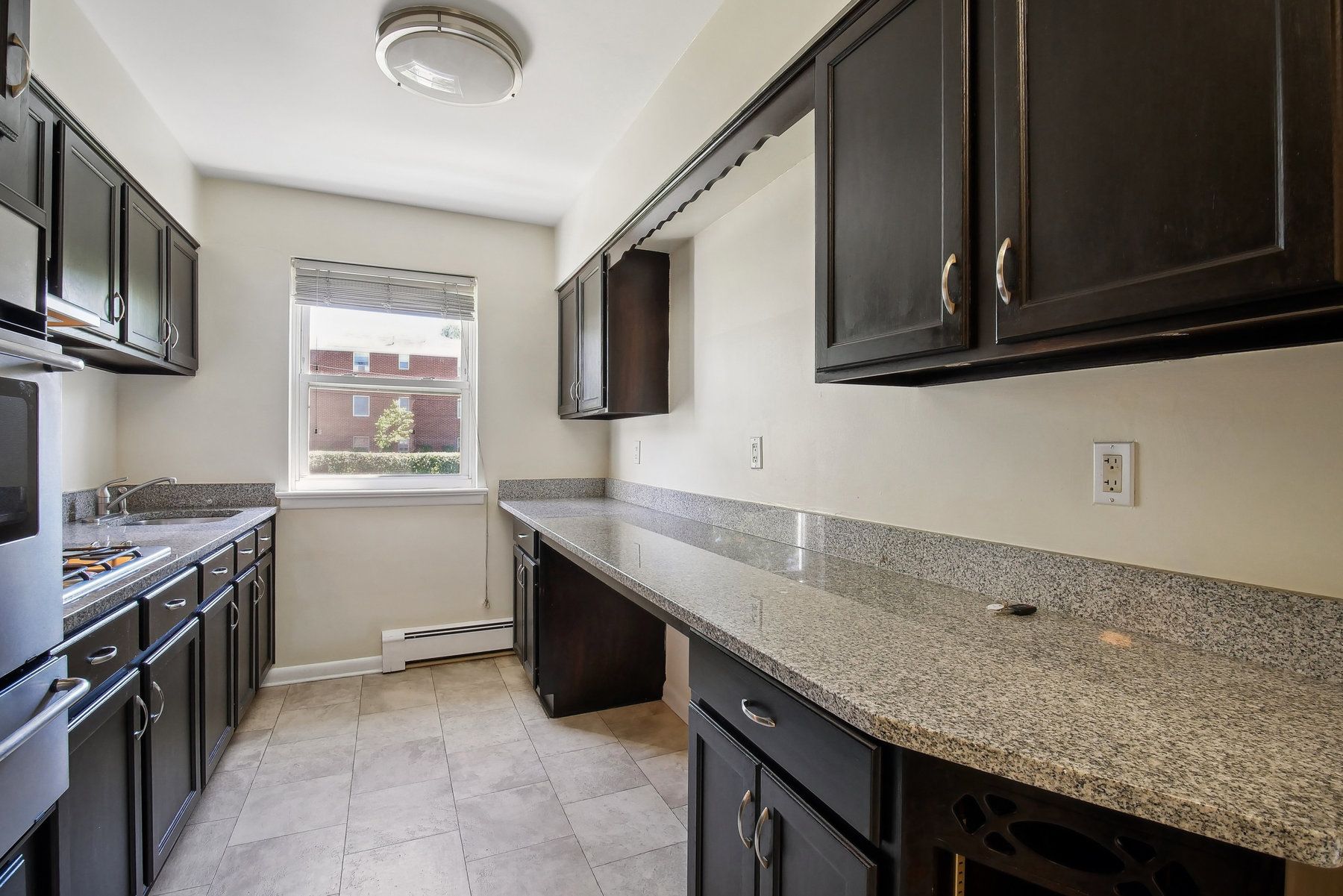 300 Claremont Avenue, C6 