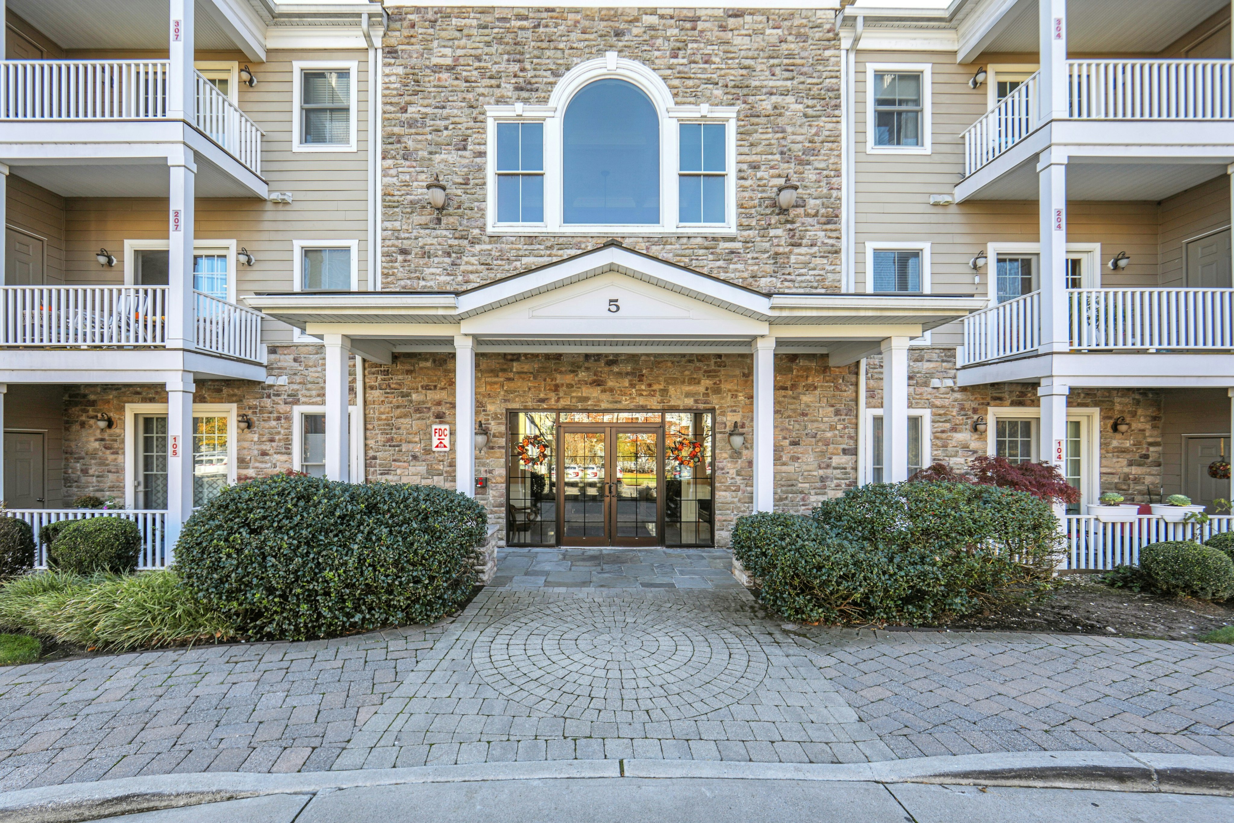 5 Tenakill Park #217