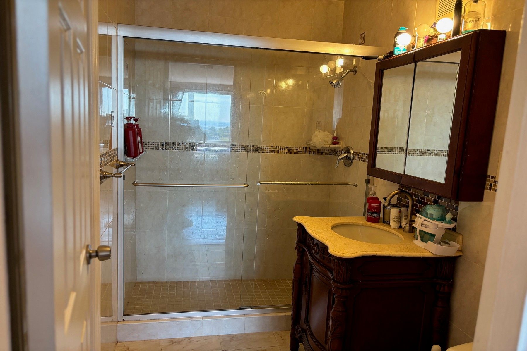 2000 Linwood Unit# 14Y