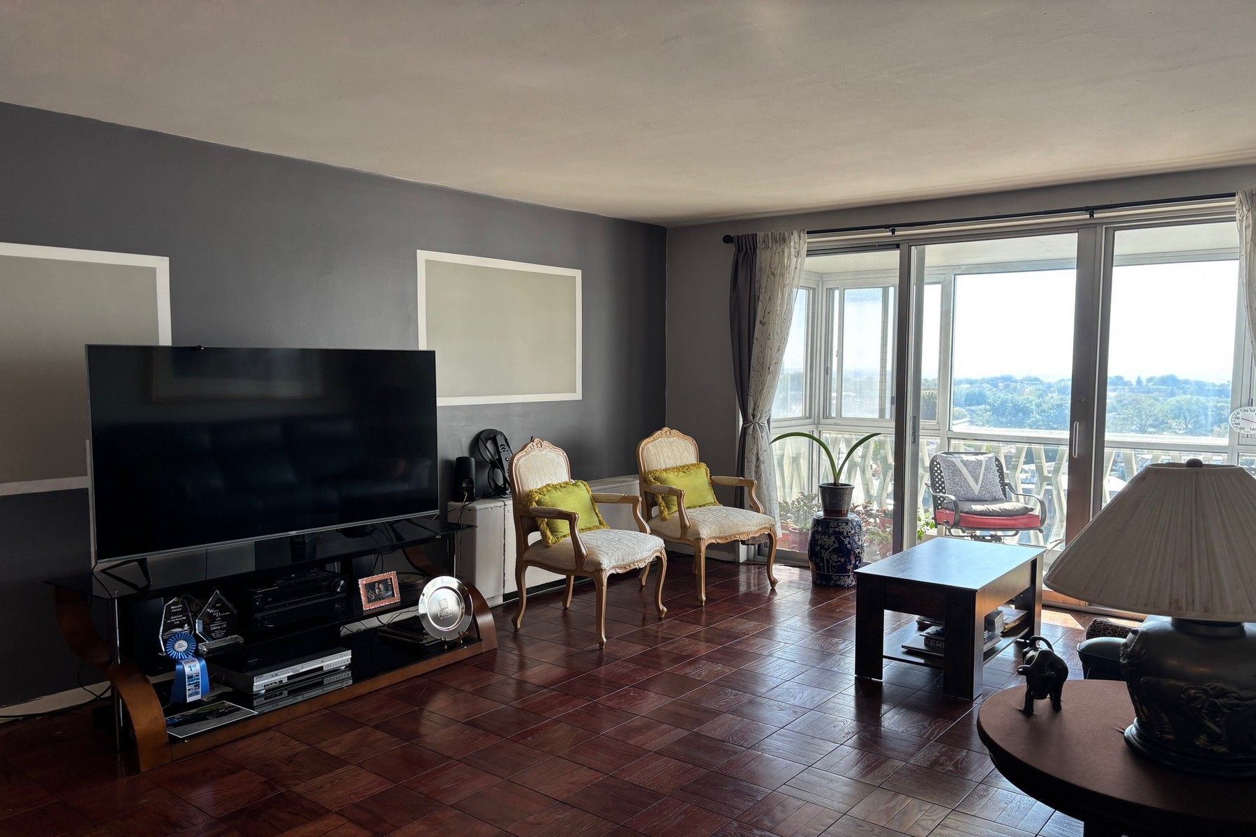 2000 Linwood Unit# 14Y