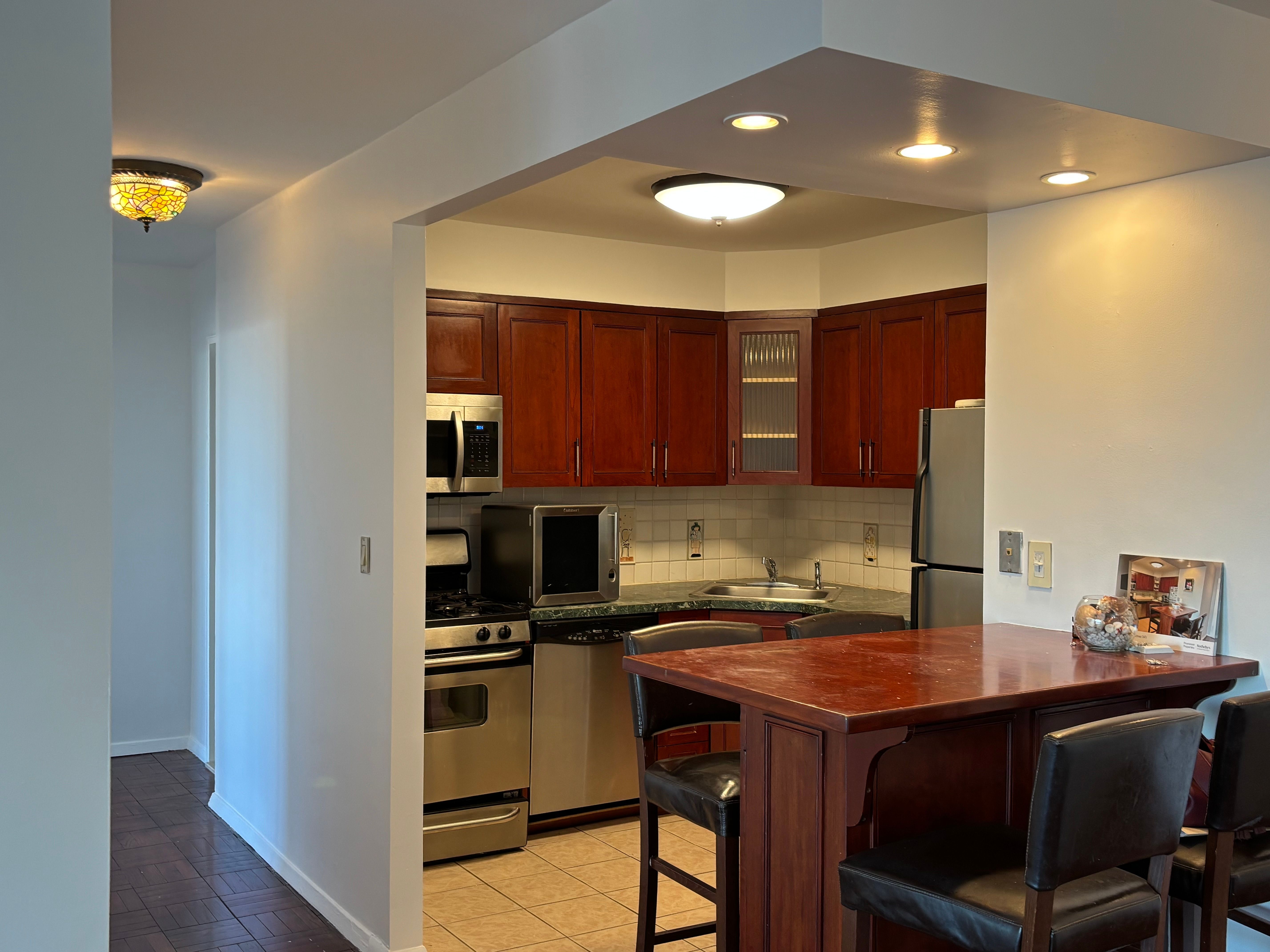 2000 Linwood Unit# 14Y