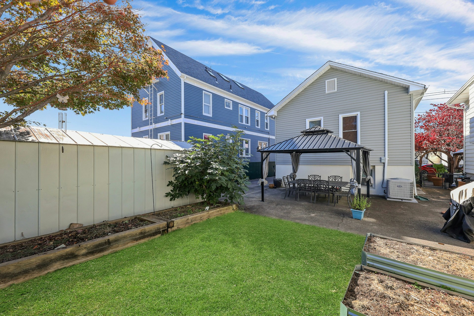355 Elm Street 