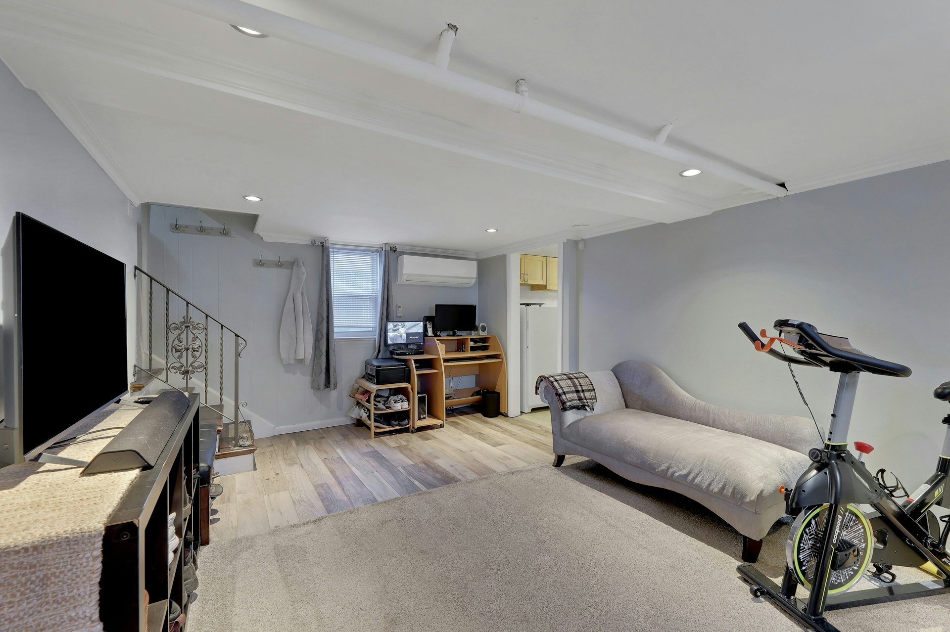 355 Elm Street 