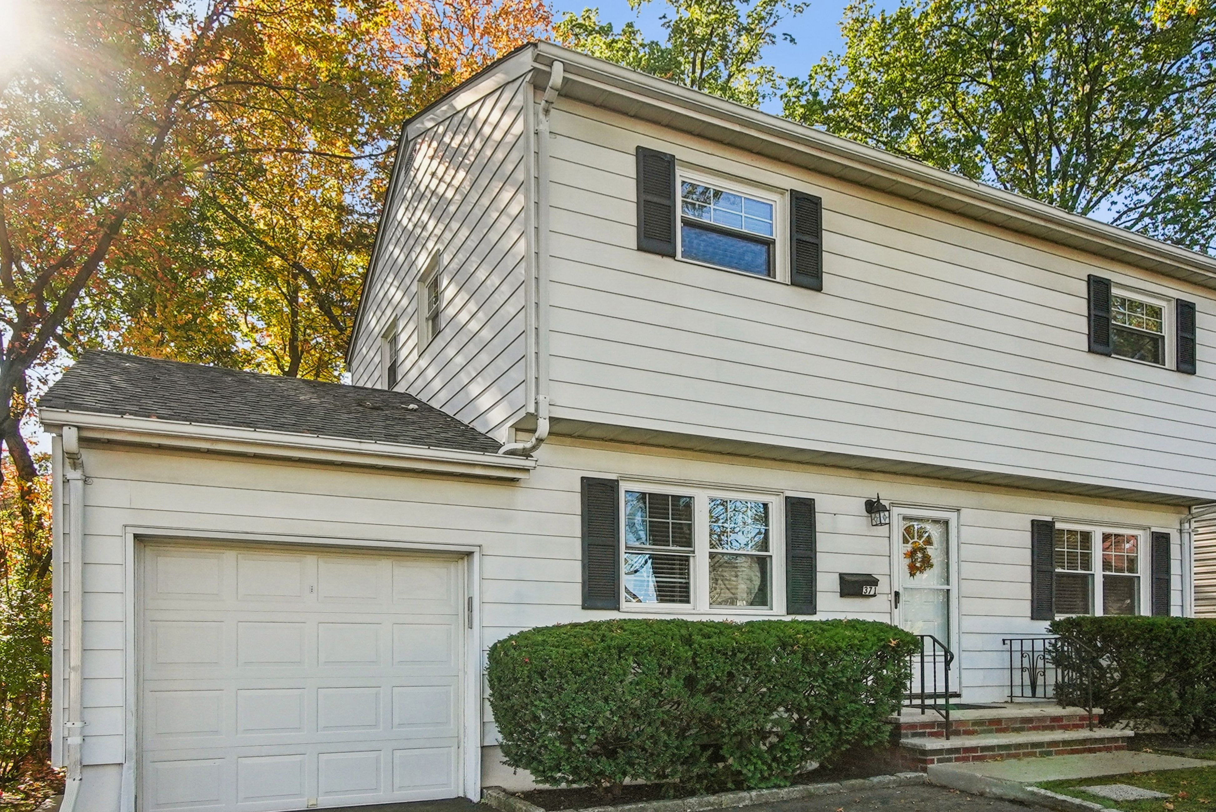 371 West Passaic Avenue 