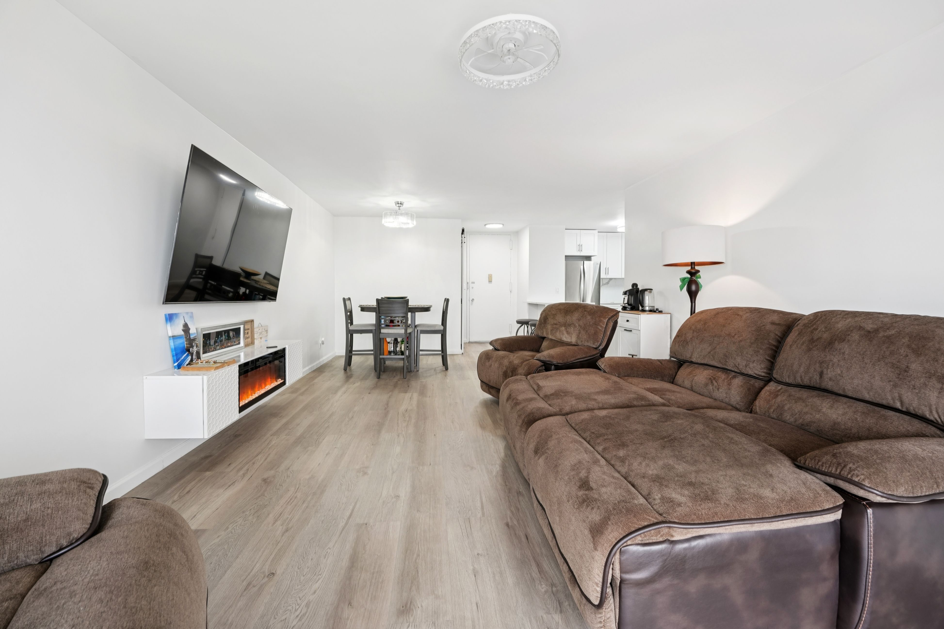 555 North Avenue #22D 