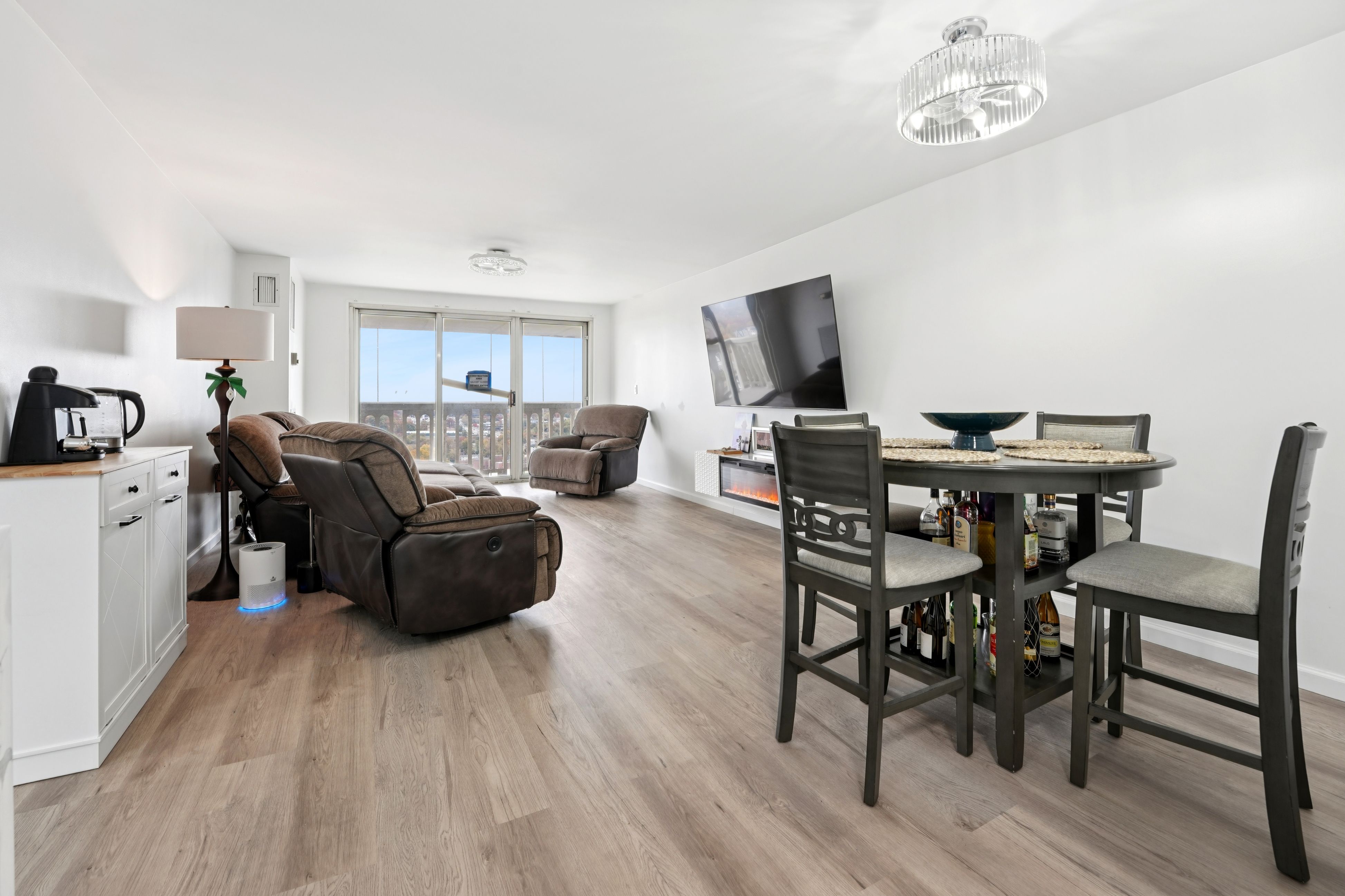 555 North Avenue #22D 