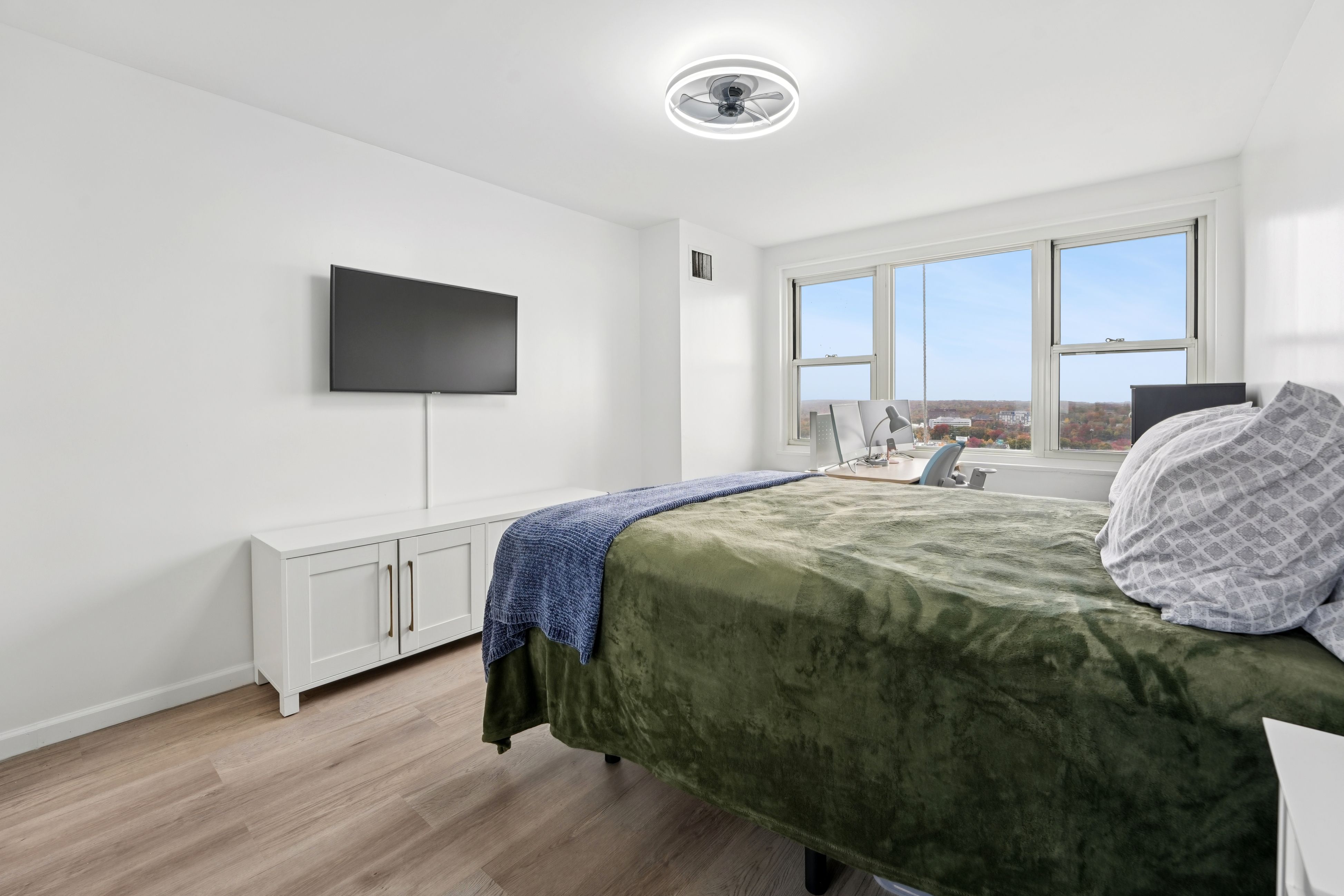 555 North Avenue #22D 