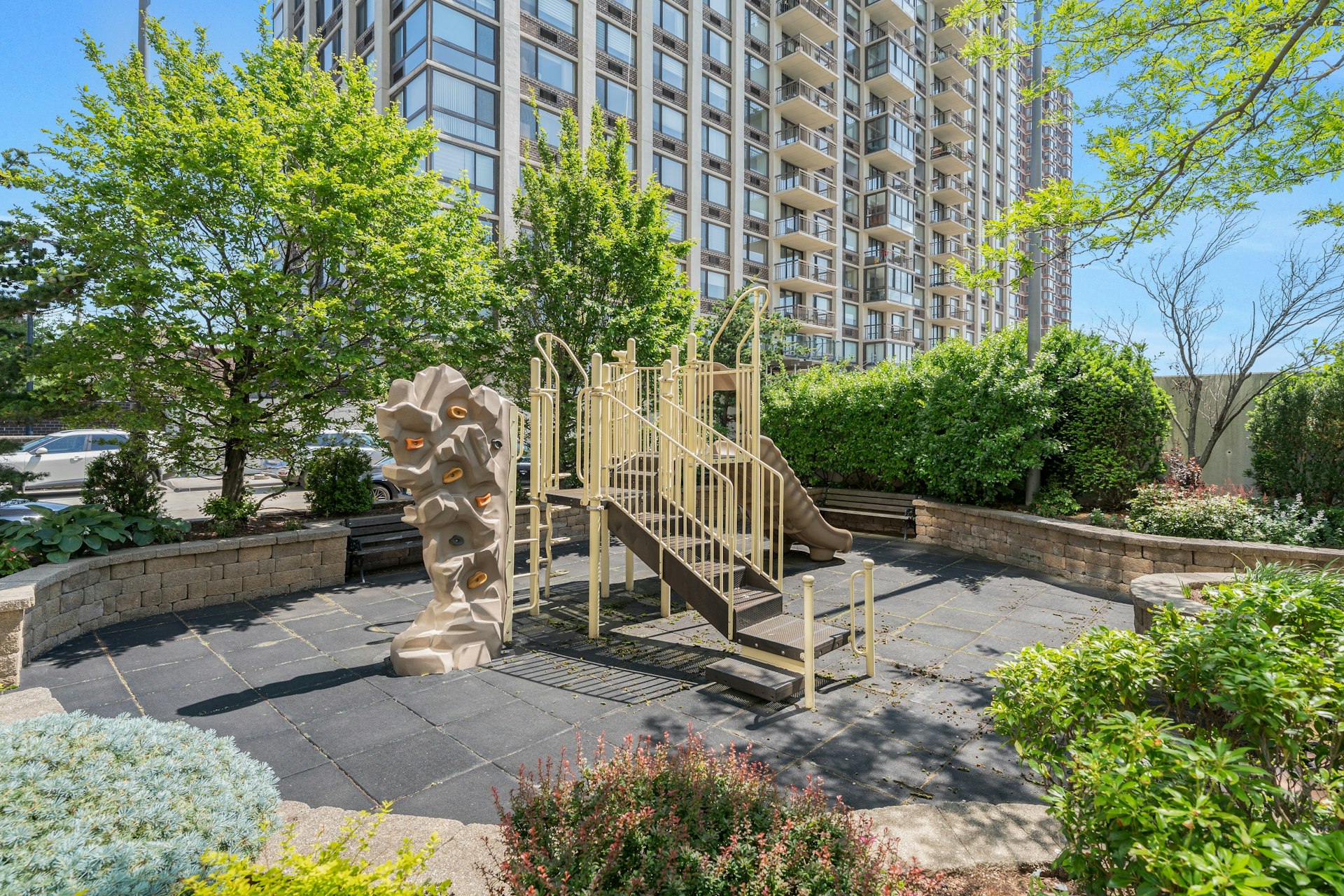 1600 Parker Avenue Unit# 5H