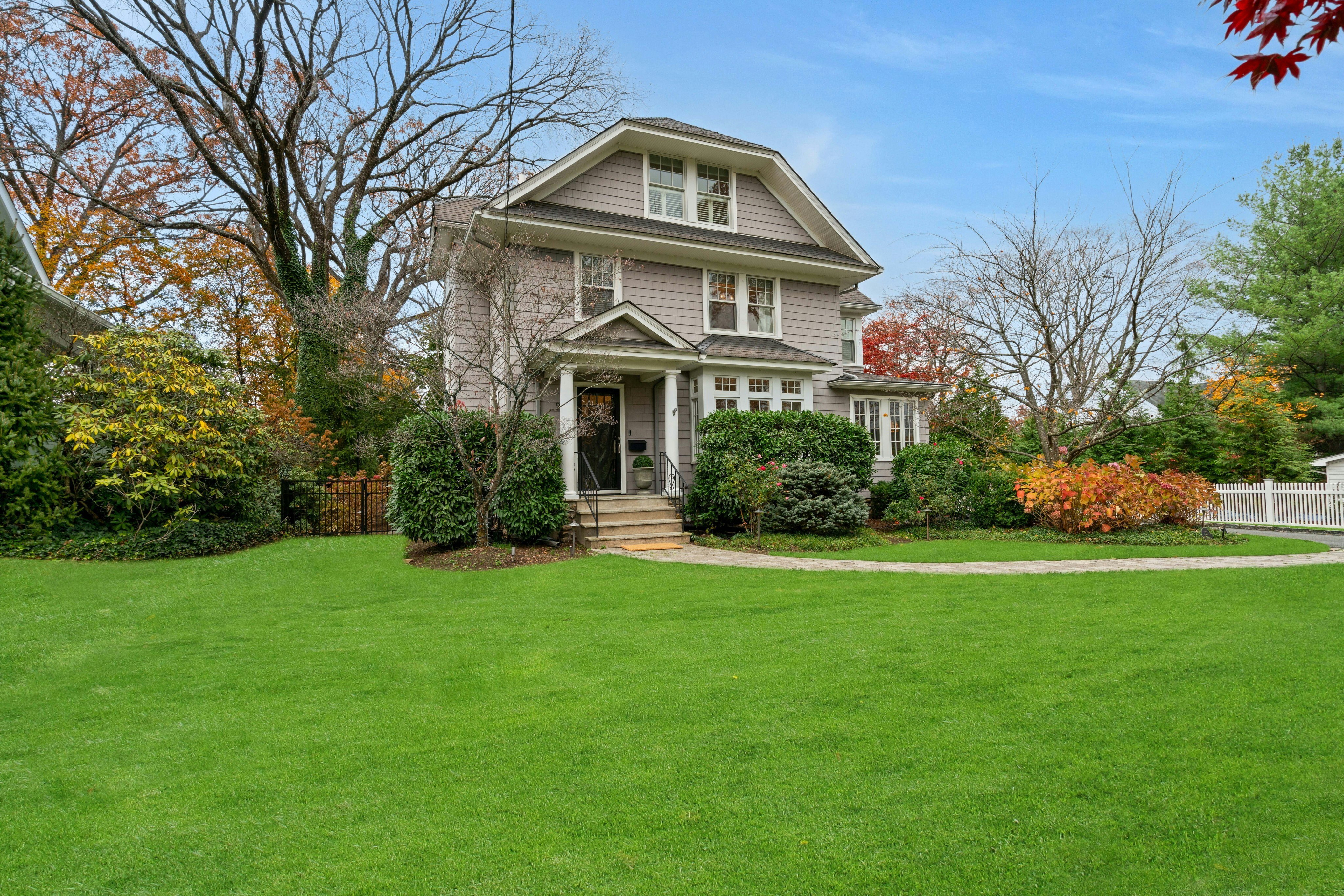 271 Orchard Place 