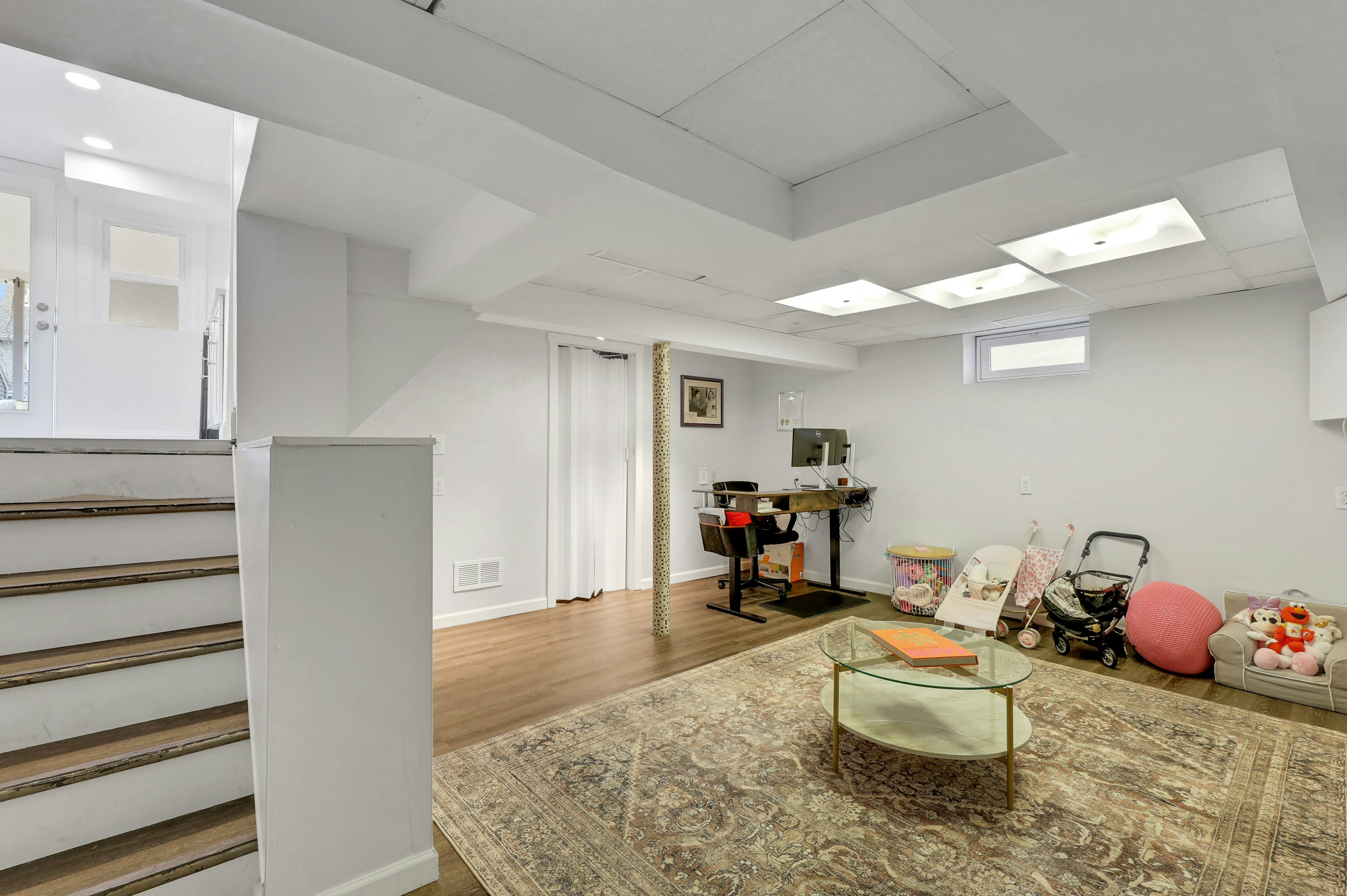 384 Mountain Avenue 