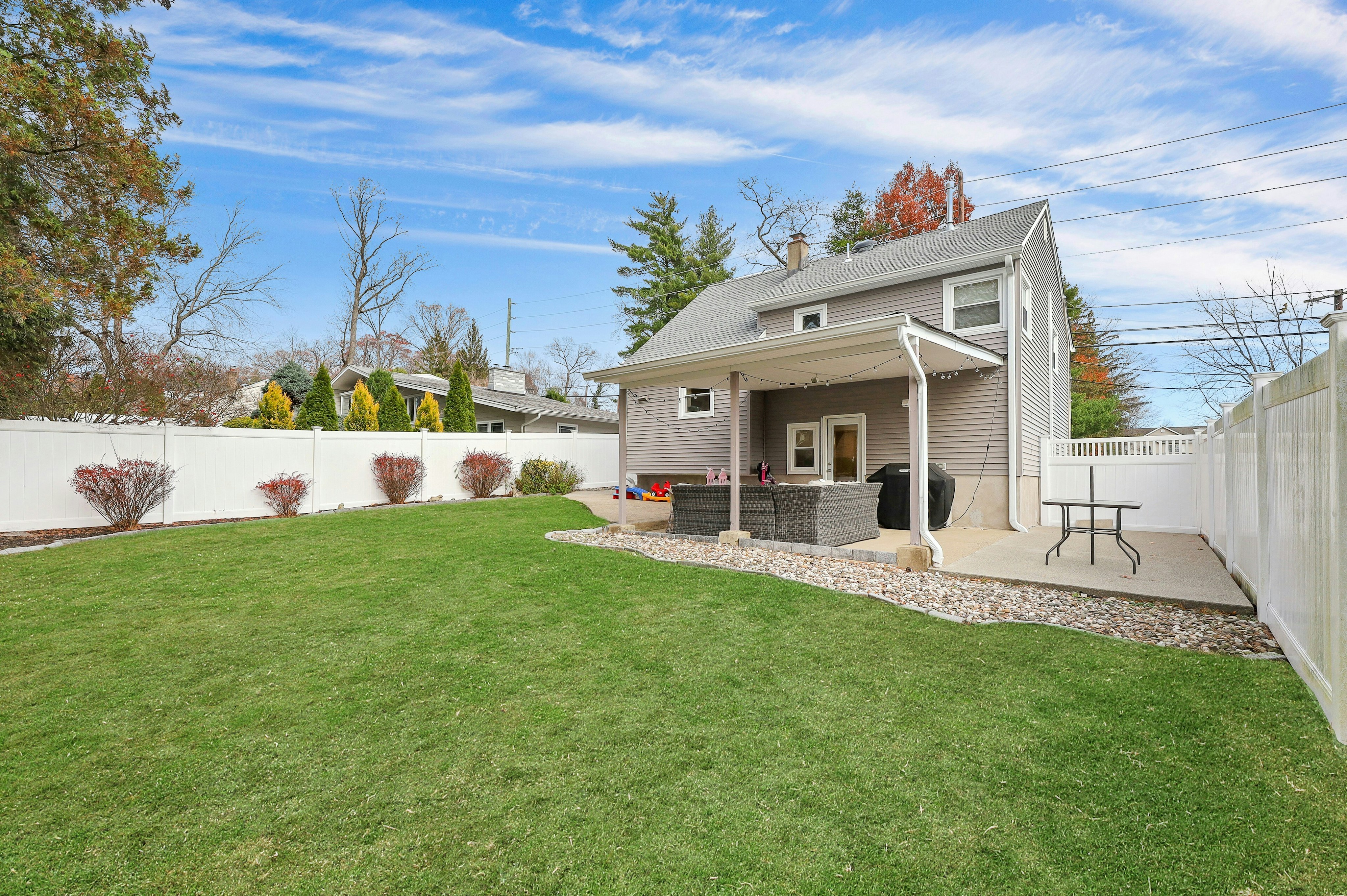 384 Mountain Avenue 