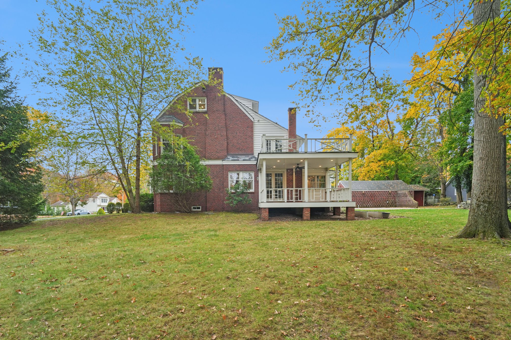 390 Harland Avenue 