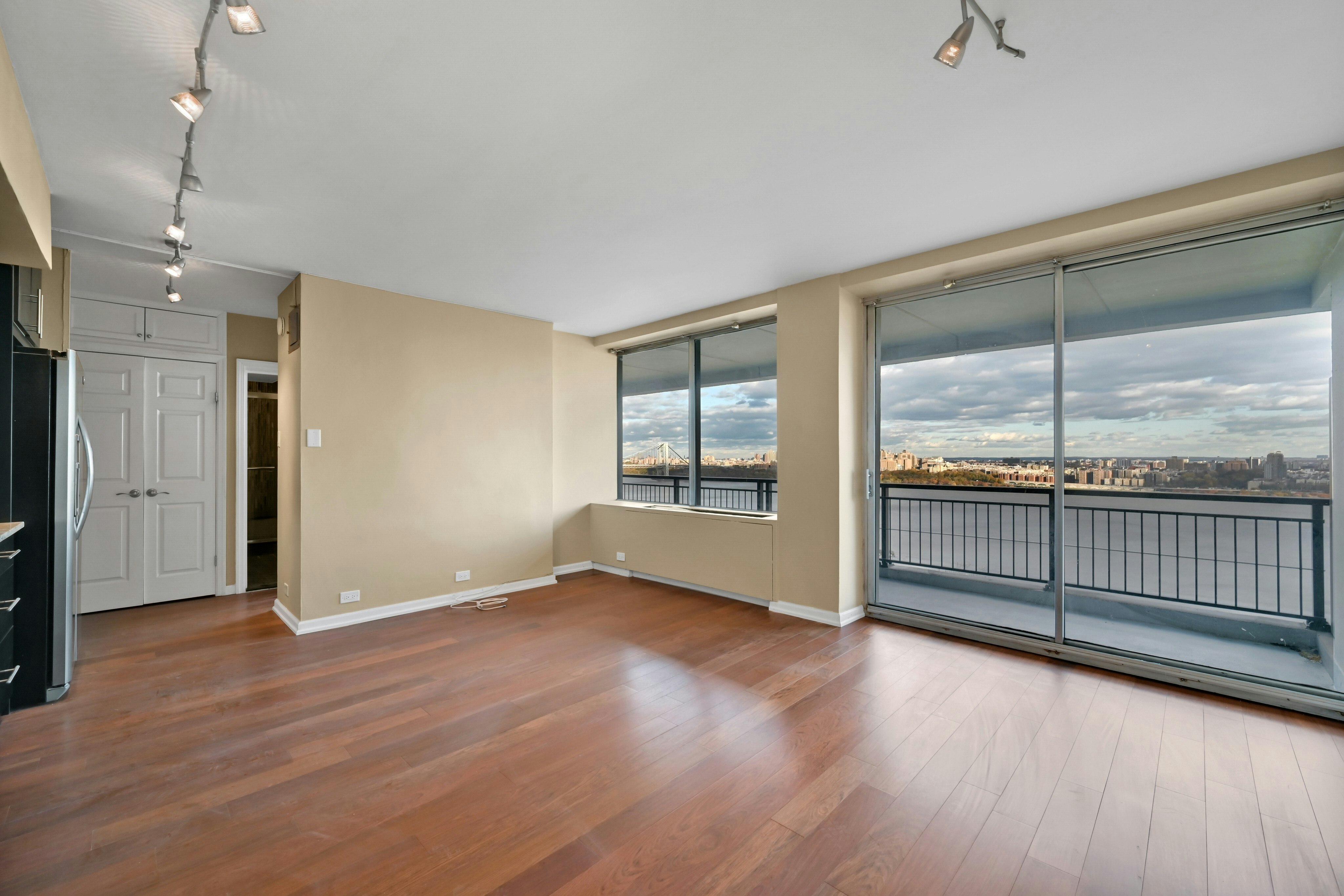 2 Horizon Road #1418 