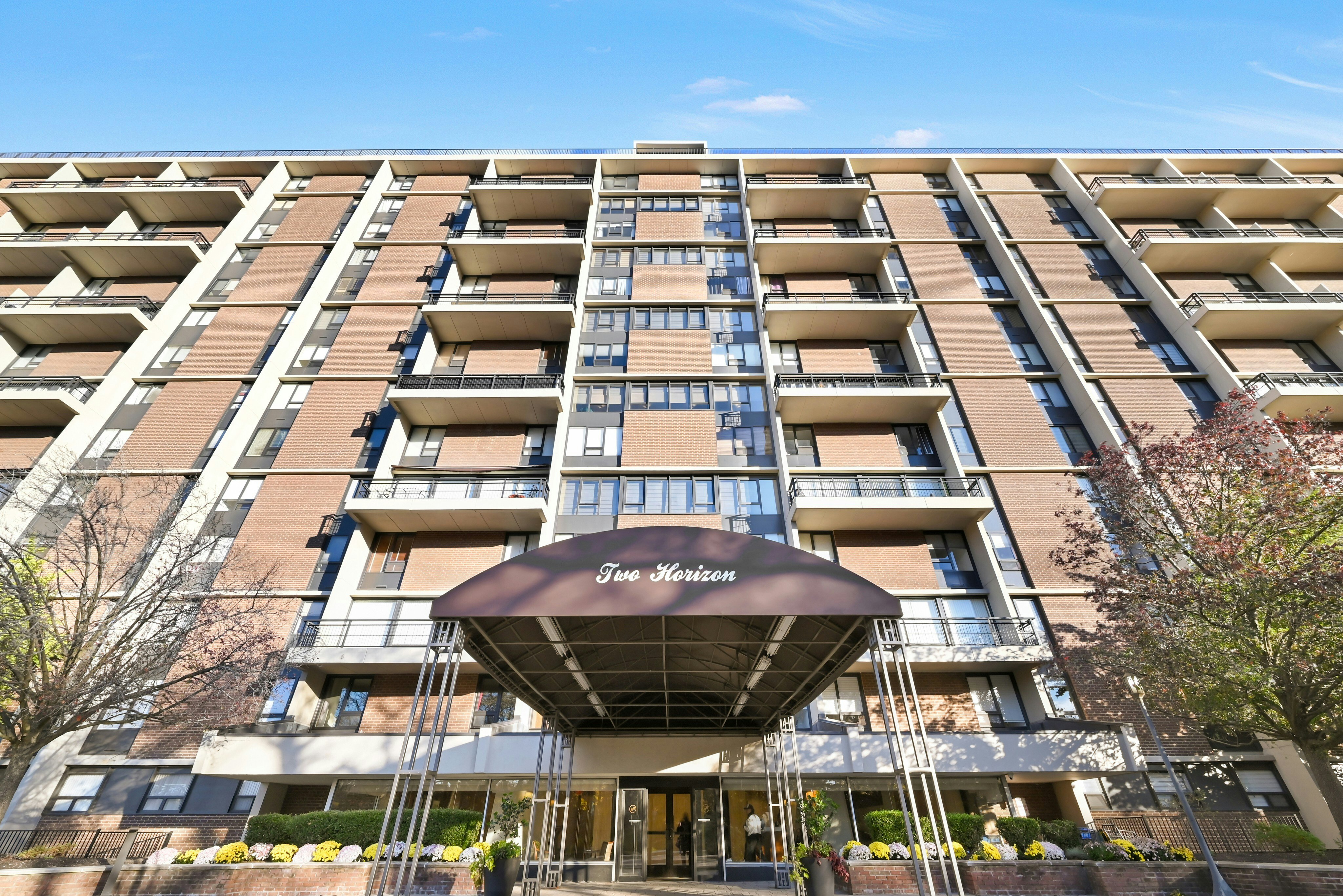 2 Horizon Road #1418 
