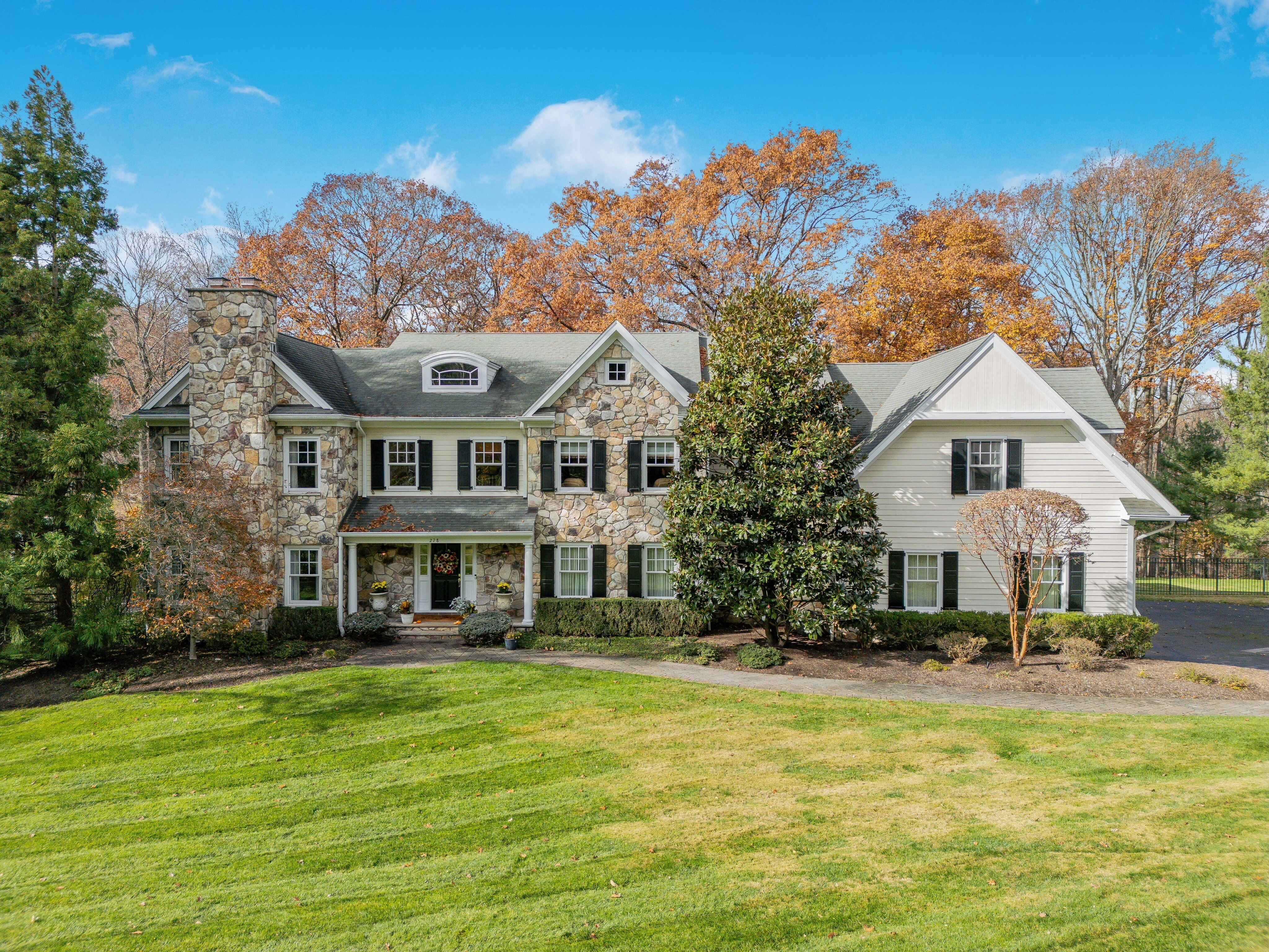 278 Crest Place 