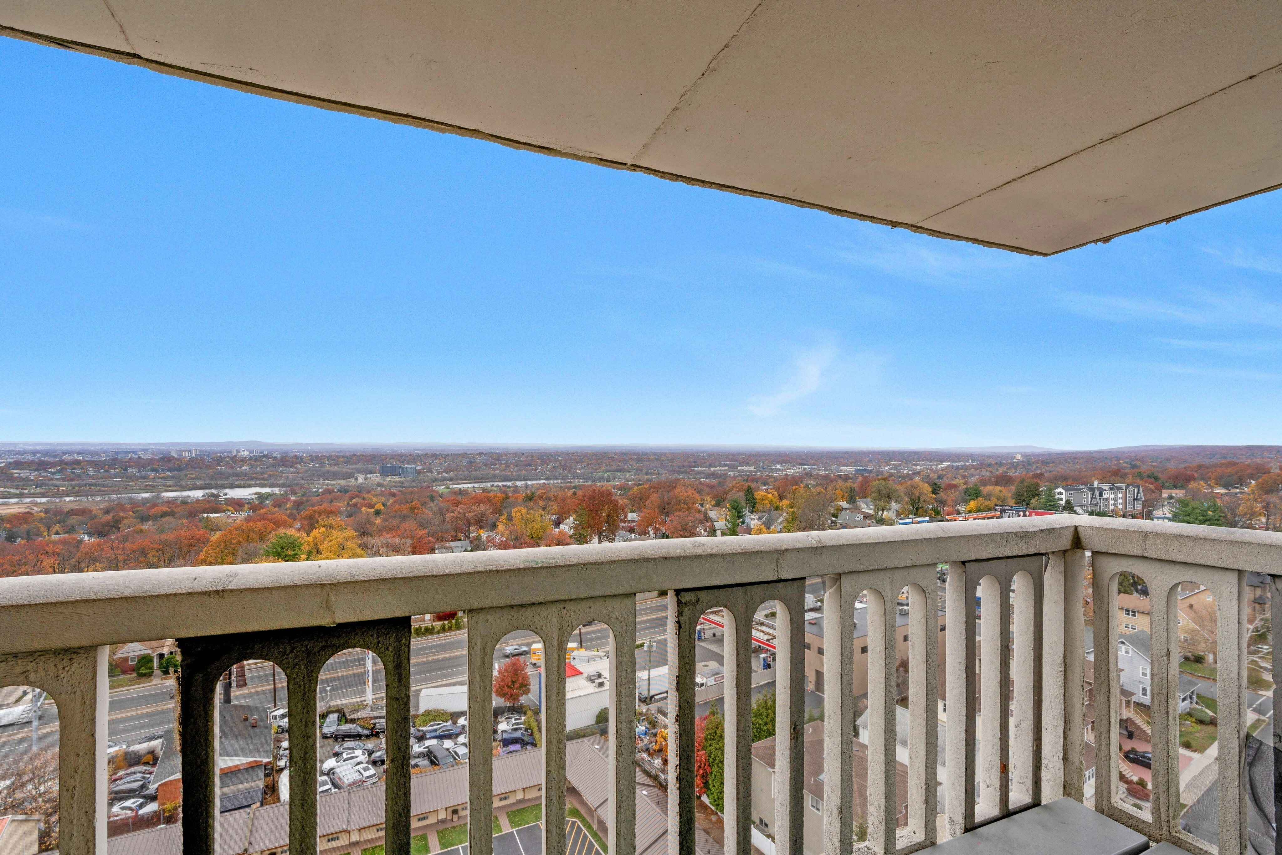 555 North Avenue 17S