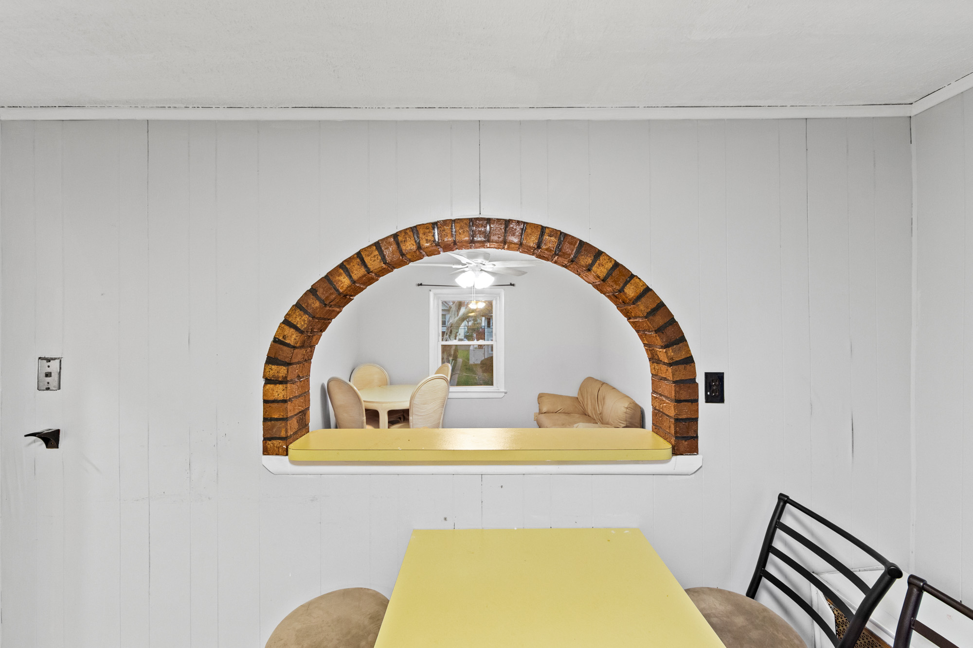 23 Grand Unit# 2nd Floor