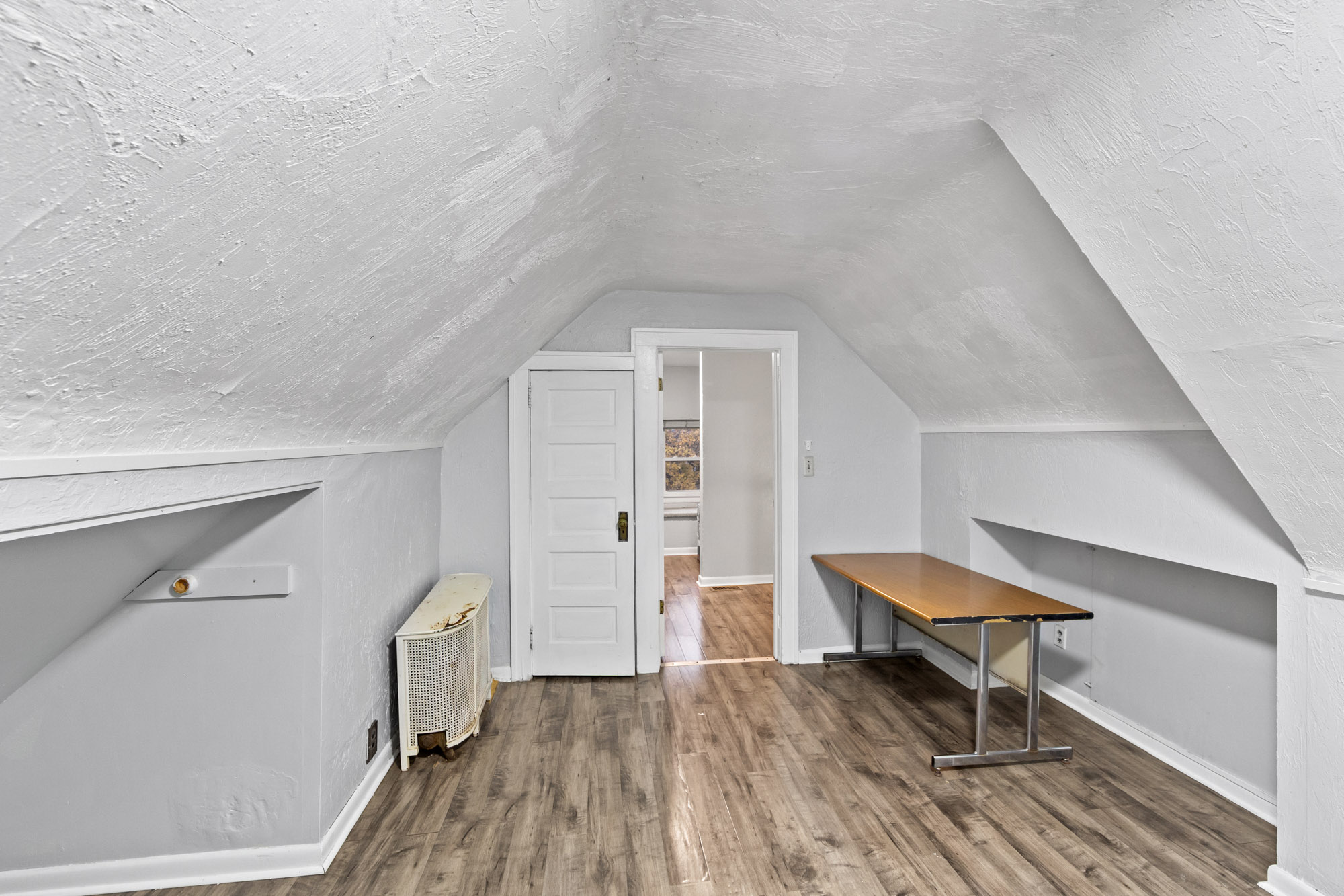 23 Grand Unit# 2nd Floor