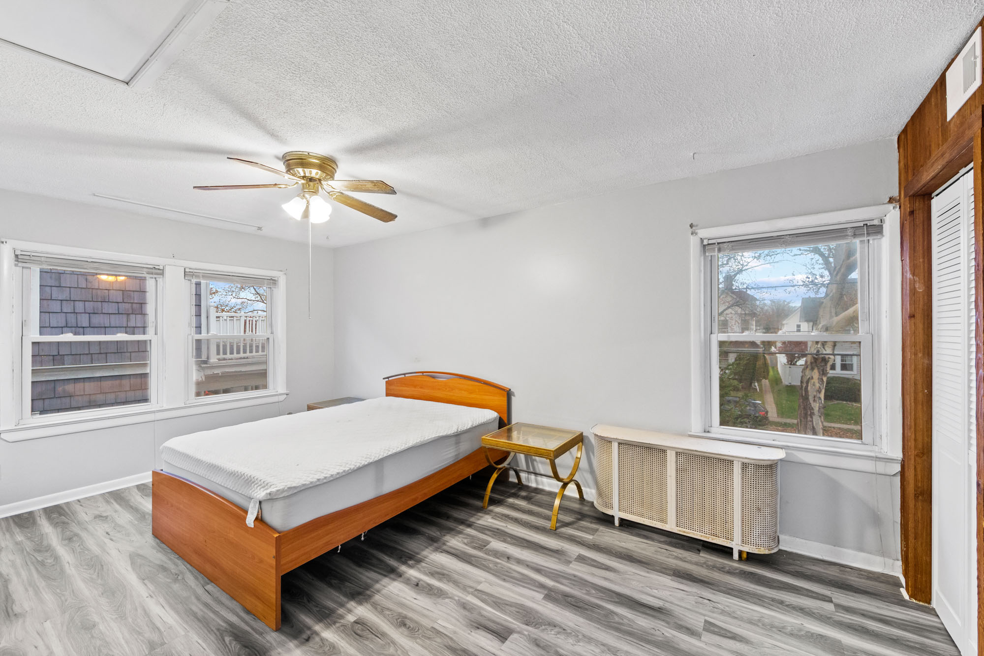 23 Grand Unit# 2nd Floor