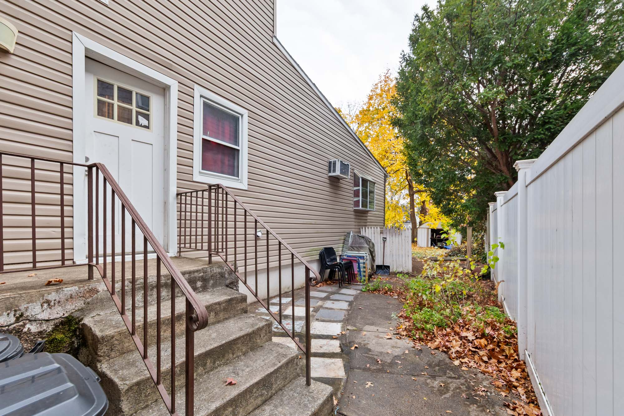 23 Grand Unit# 2nd Floor