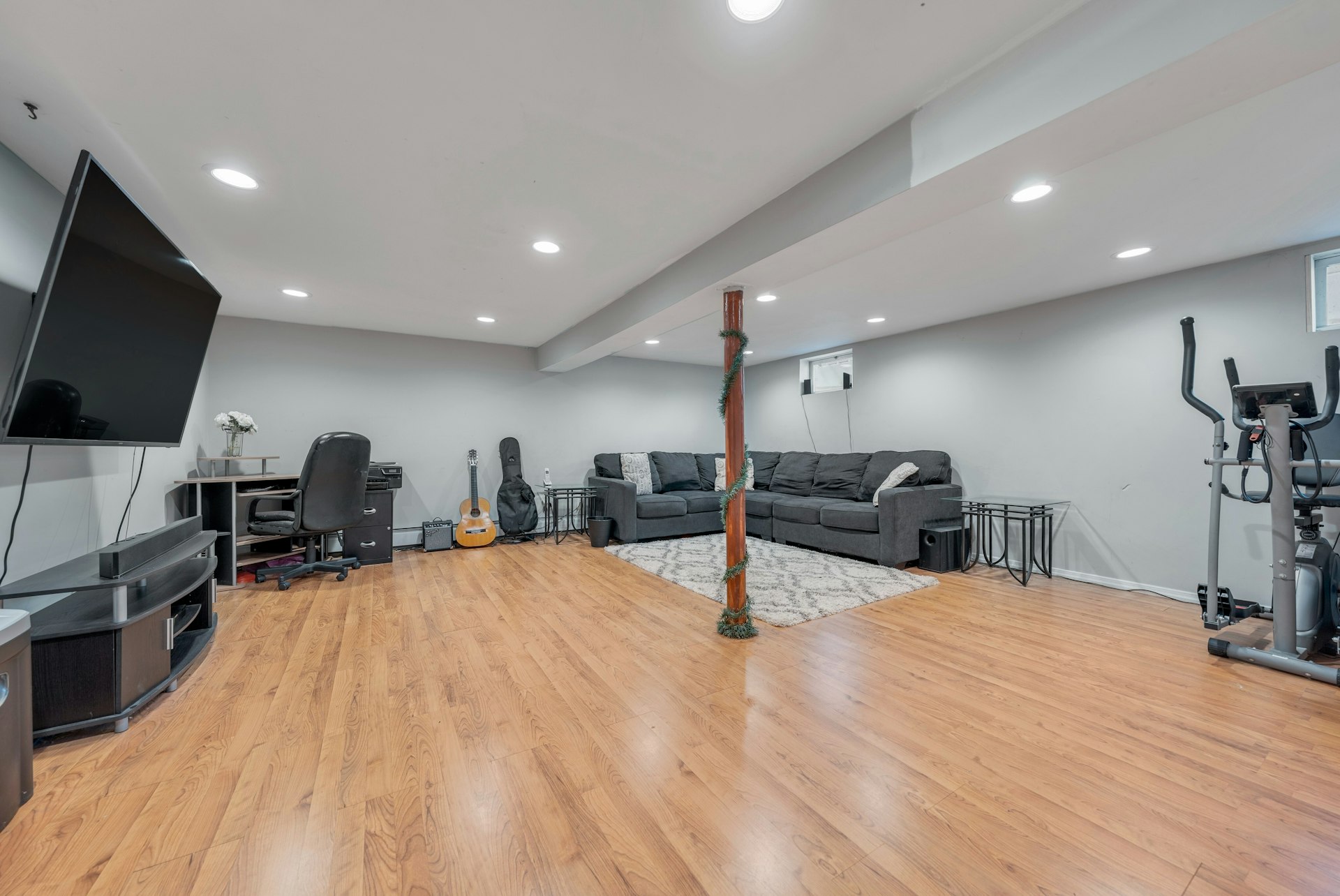 232 W Midland Avenue