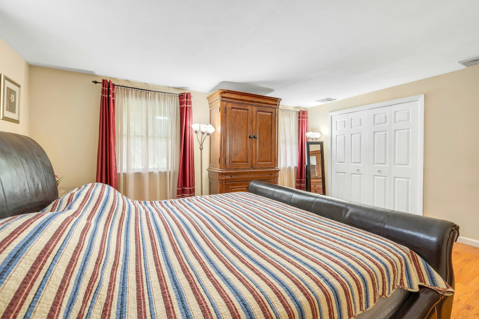 232 W Midland Avenue