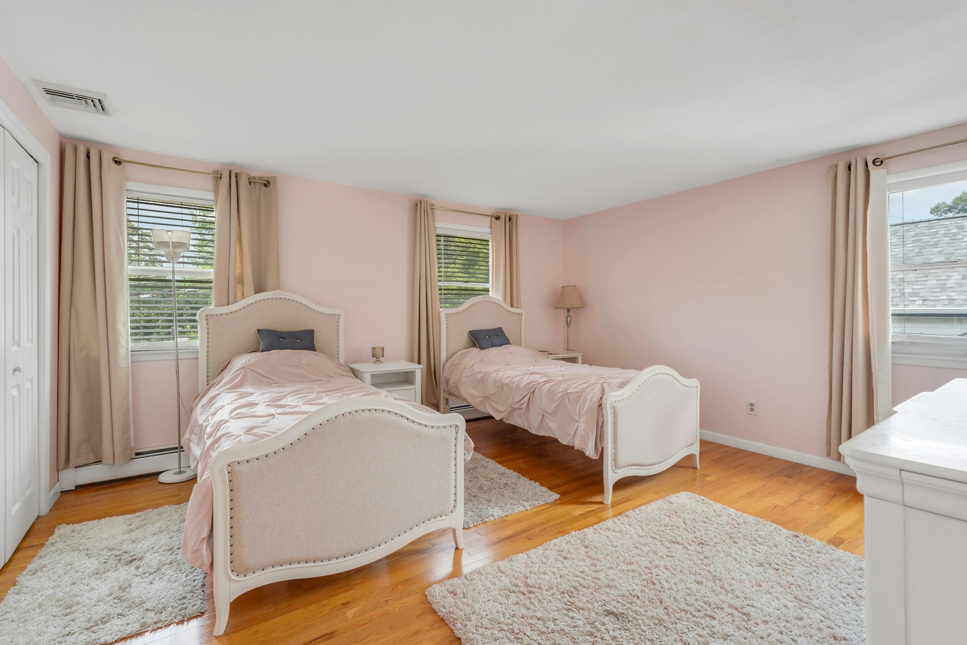 232 W Midland Avenue