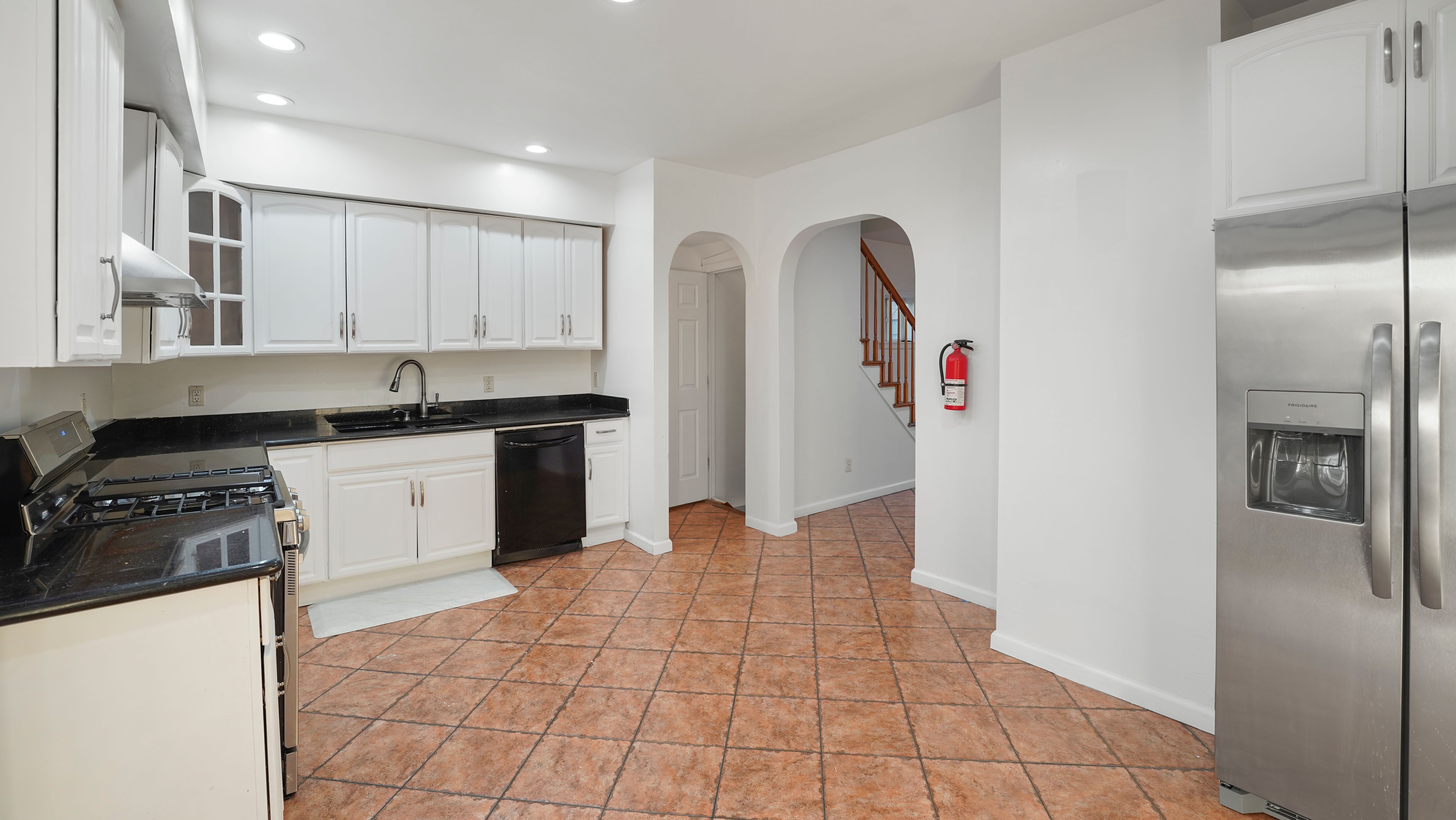 25 College Place 