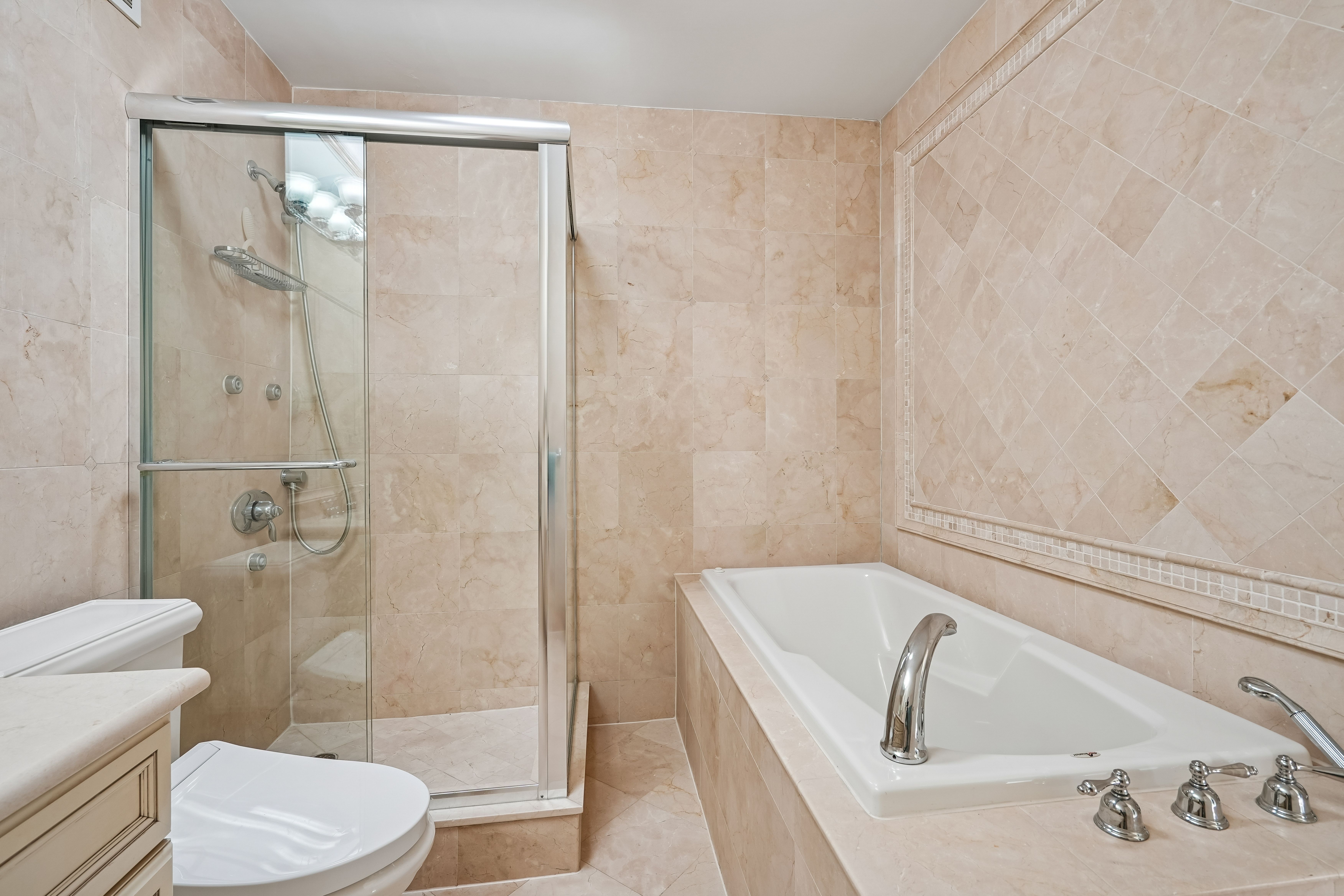 5 Horizon Road #1405-1407 