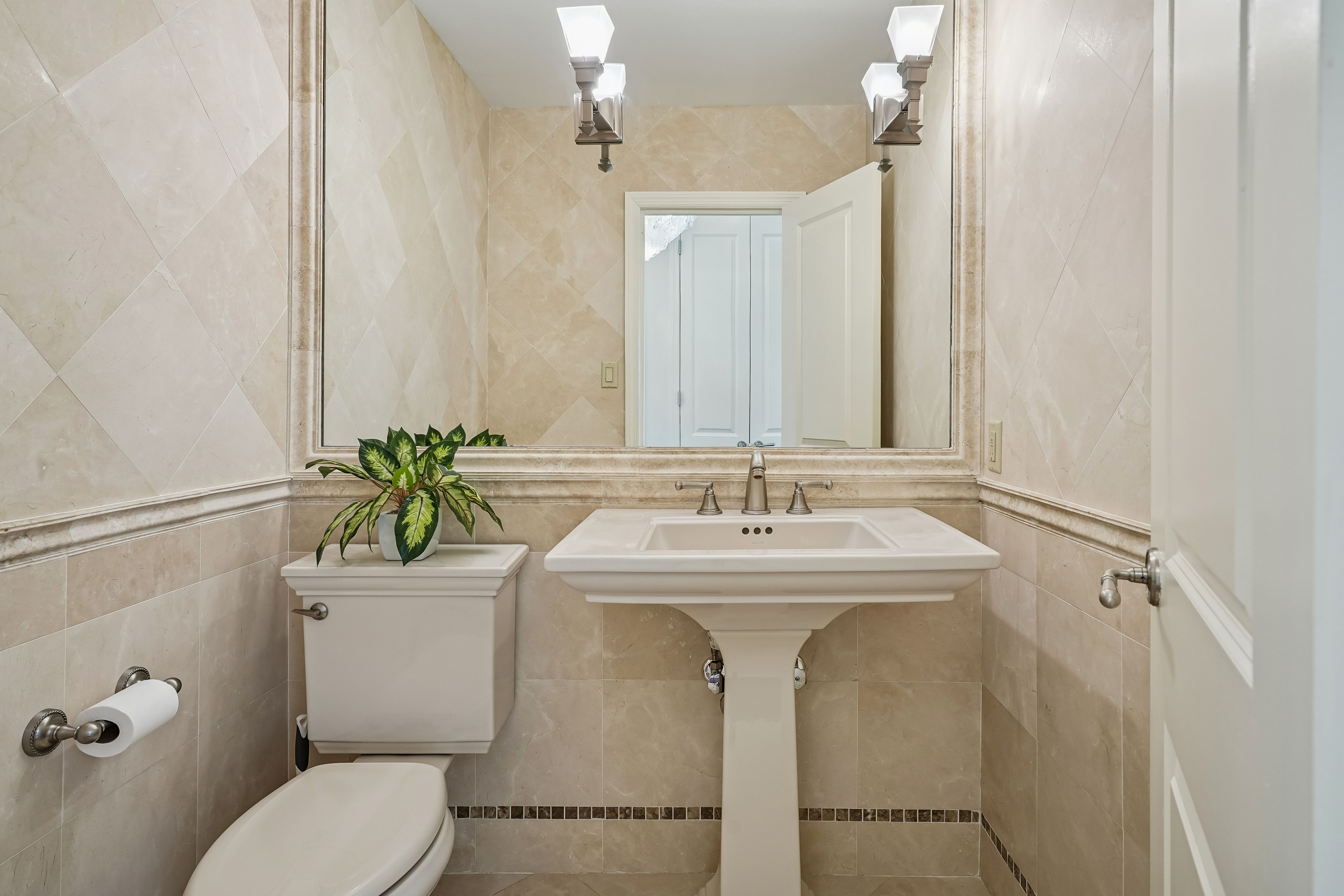 5 Horizon Road #1405-1407 