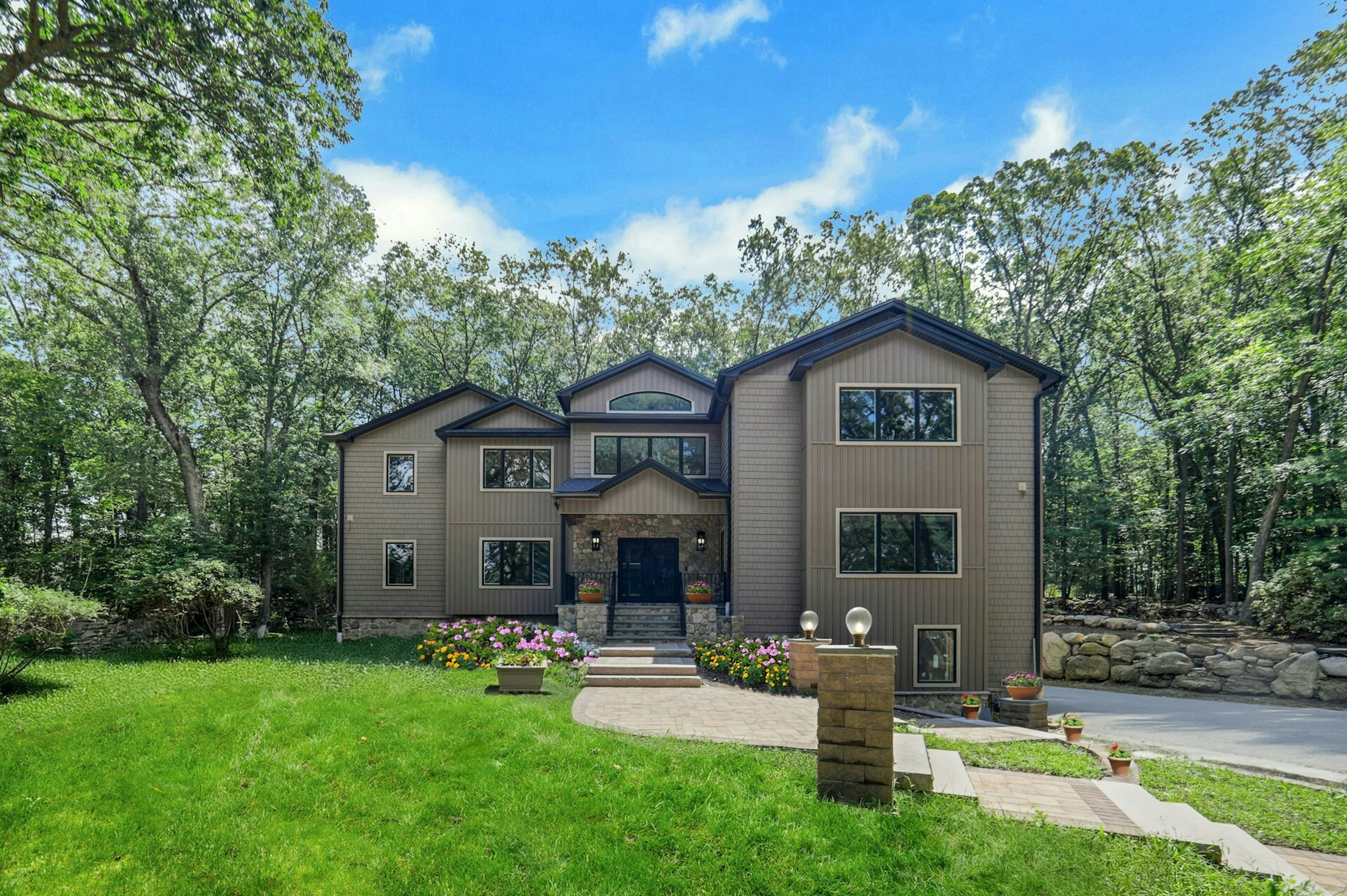 206 Peterson Place 