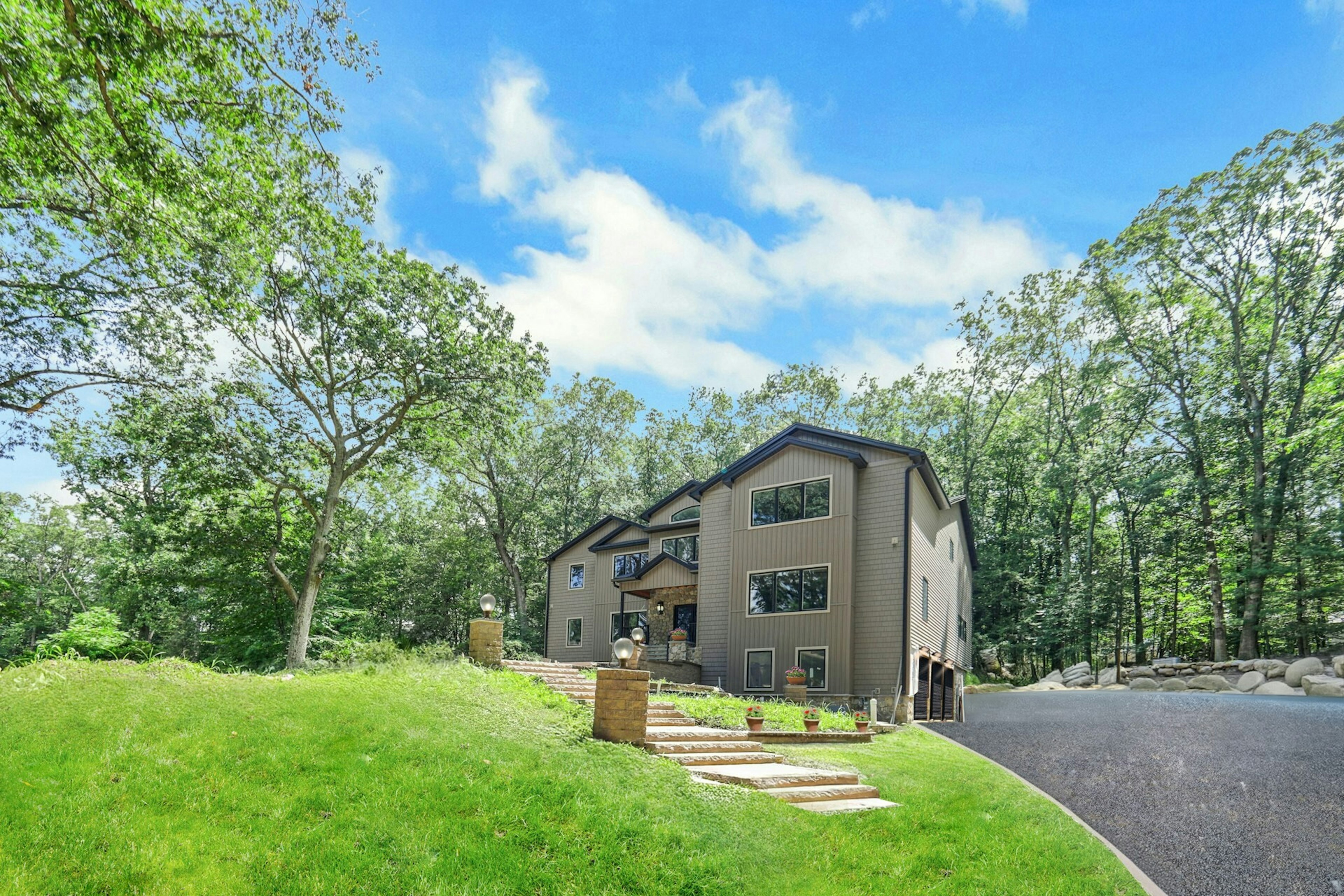 206 Peterson Place 