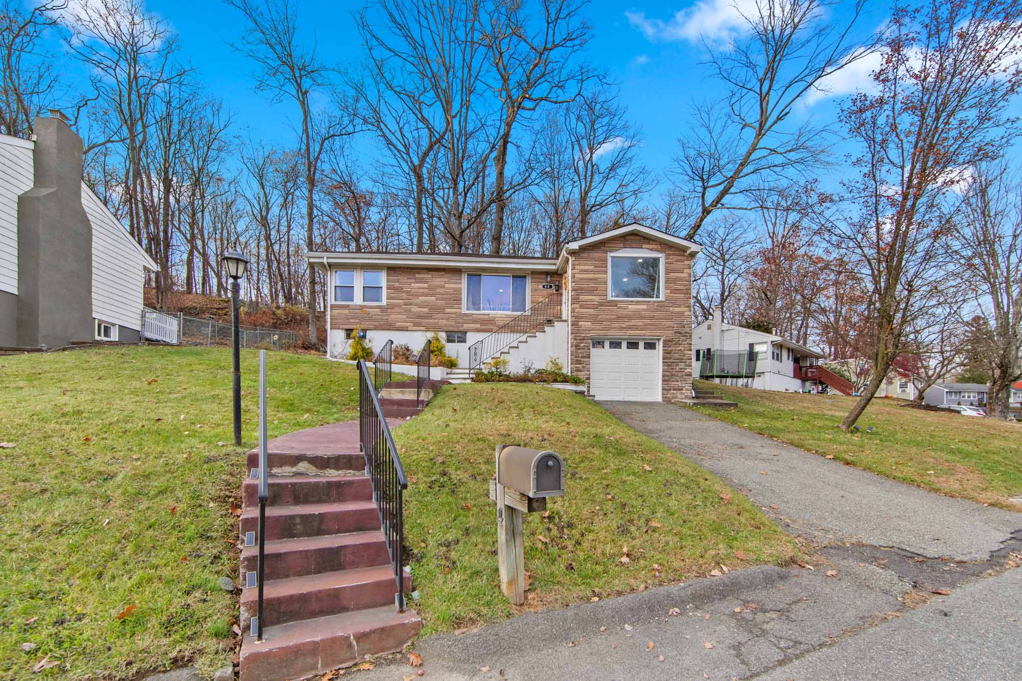 48 Algonquin Avenue