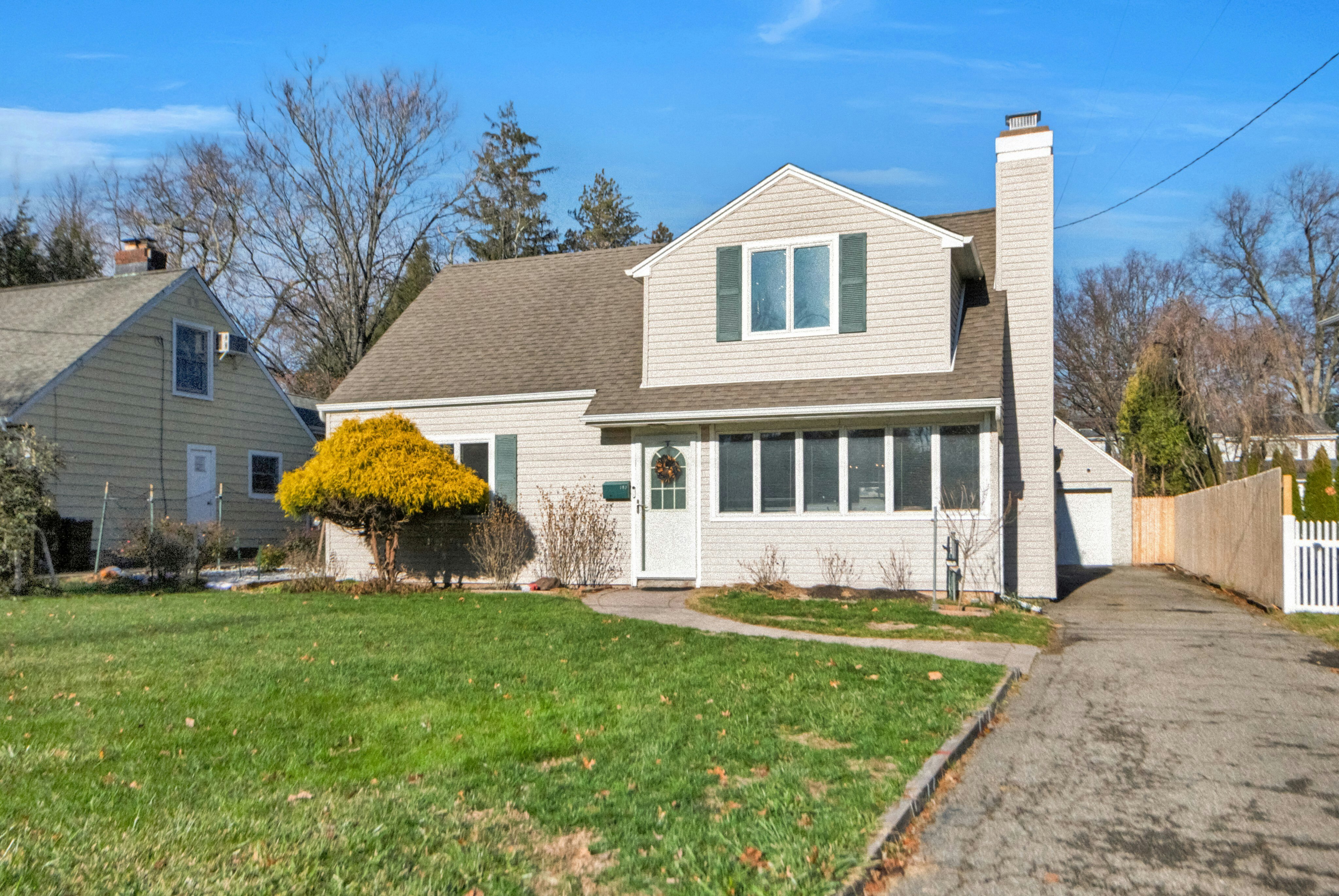 683 Eastern Court 