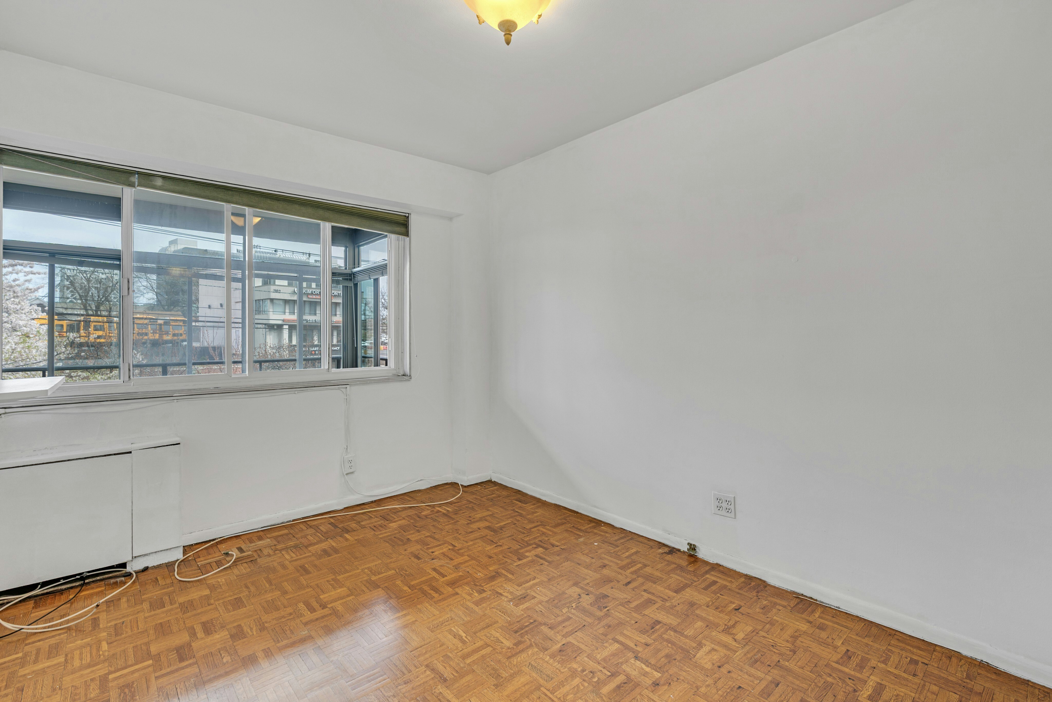 2185 Lemoine Avenue #2C 