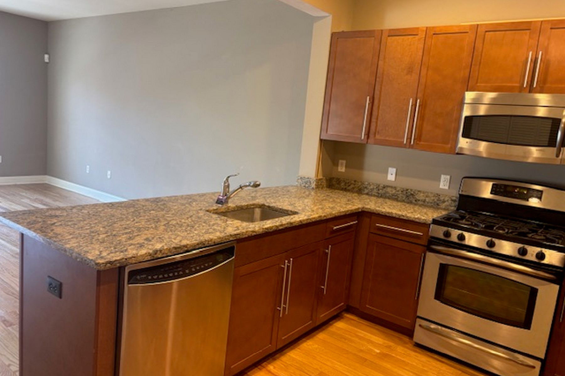 1210 Windsor Park Unit# 25