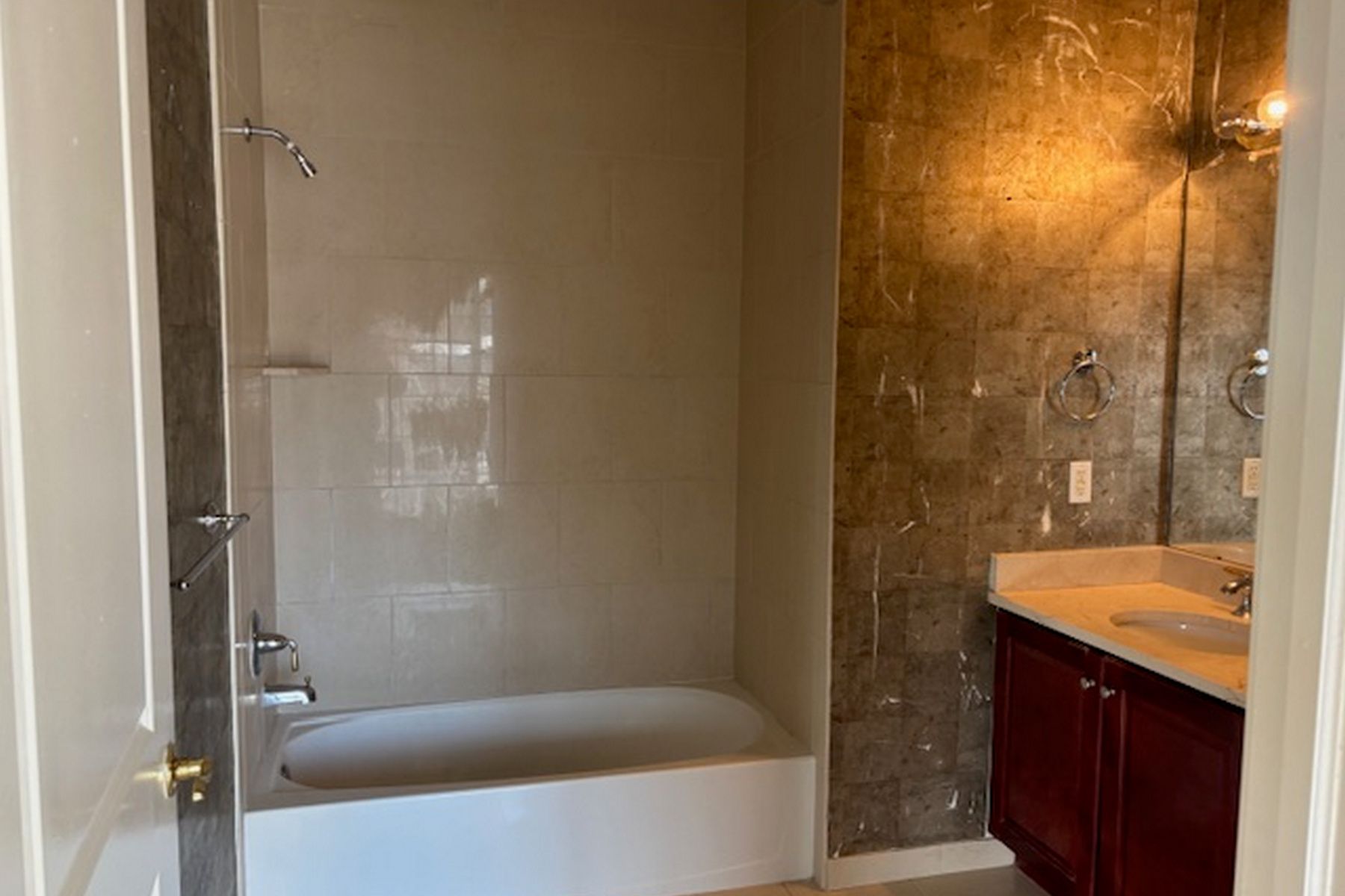 1210 Windsor Park Unit# 25