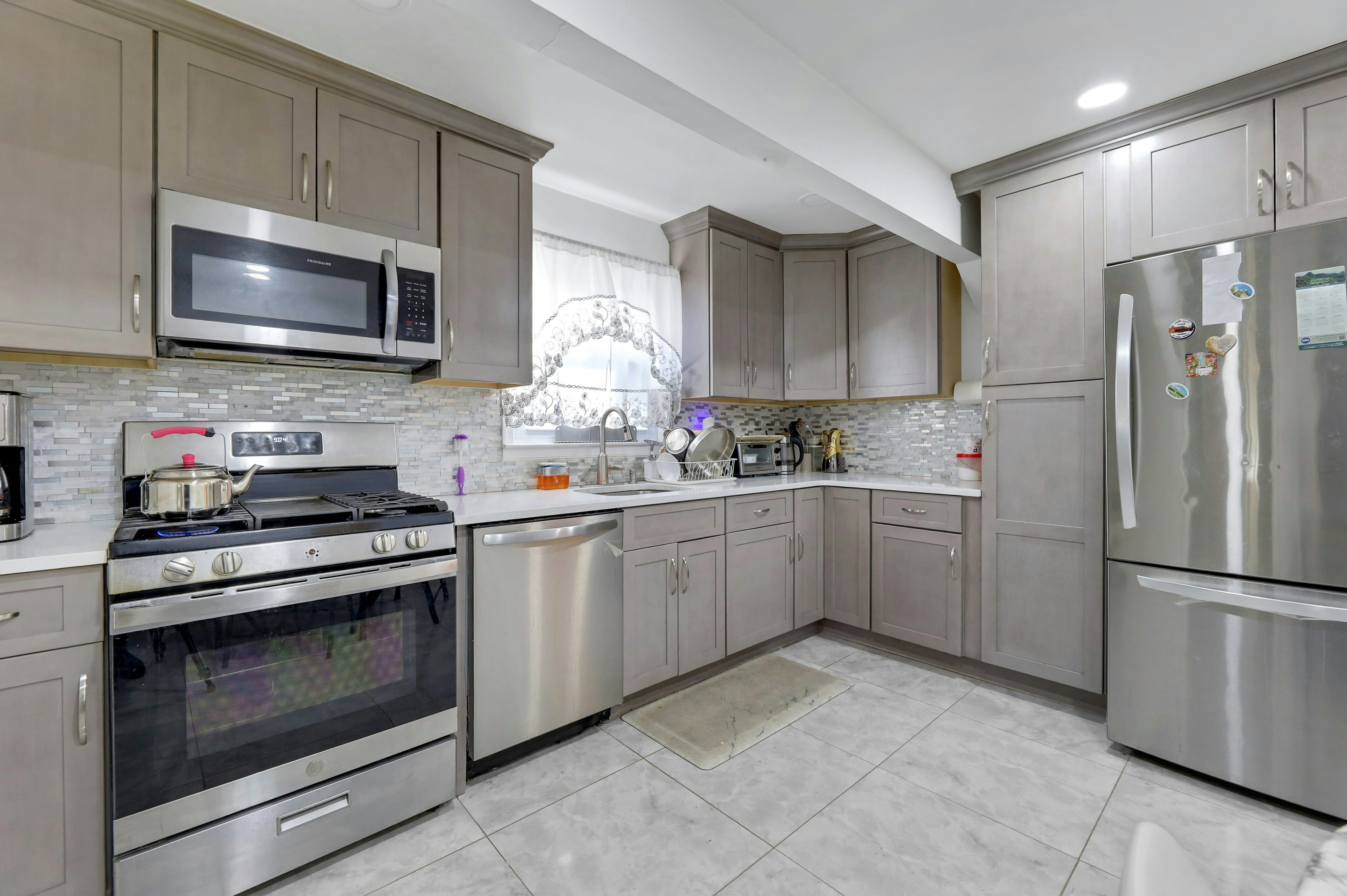 188 Luddington Avenue 