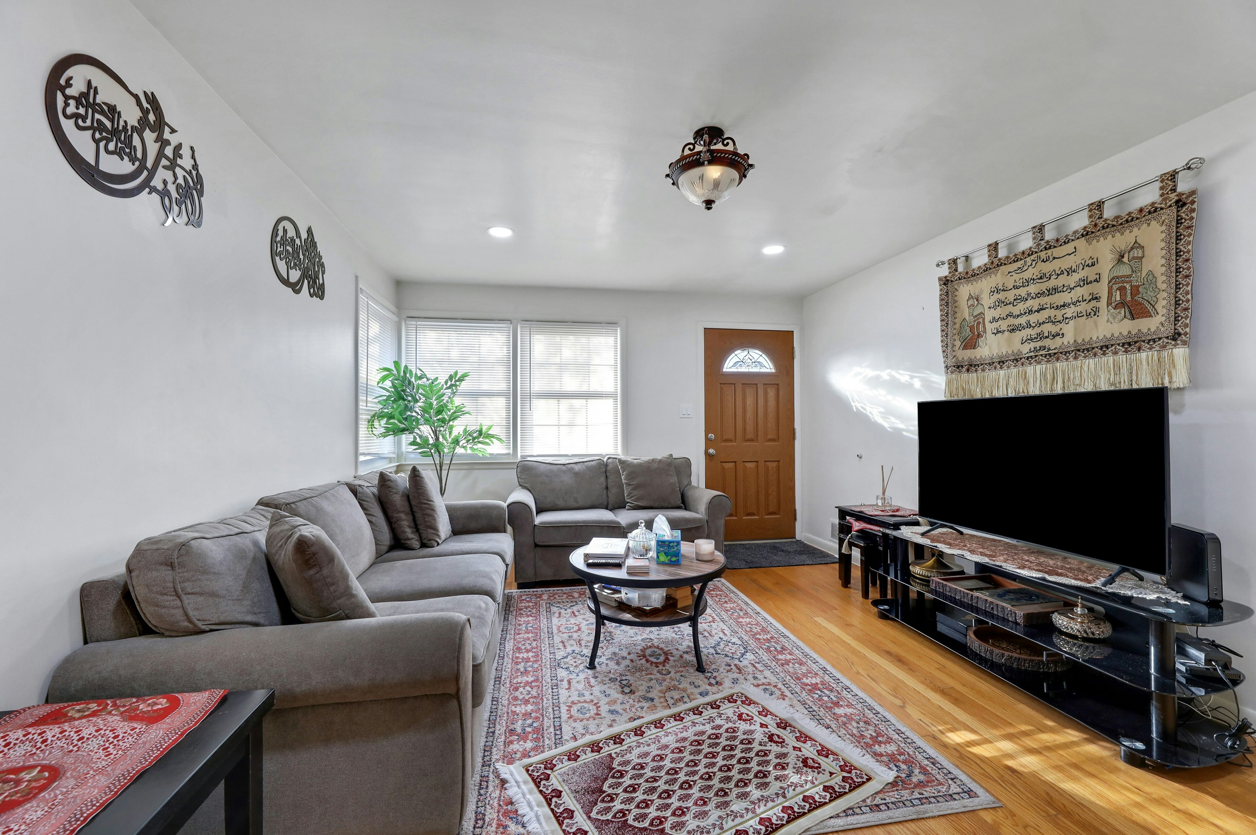 188 Luddington Avenue 