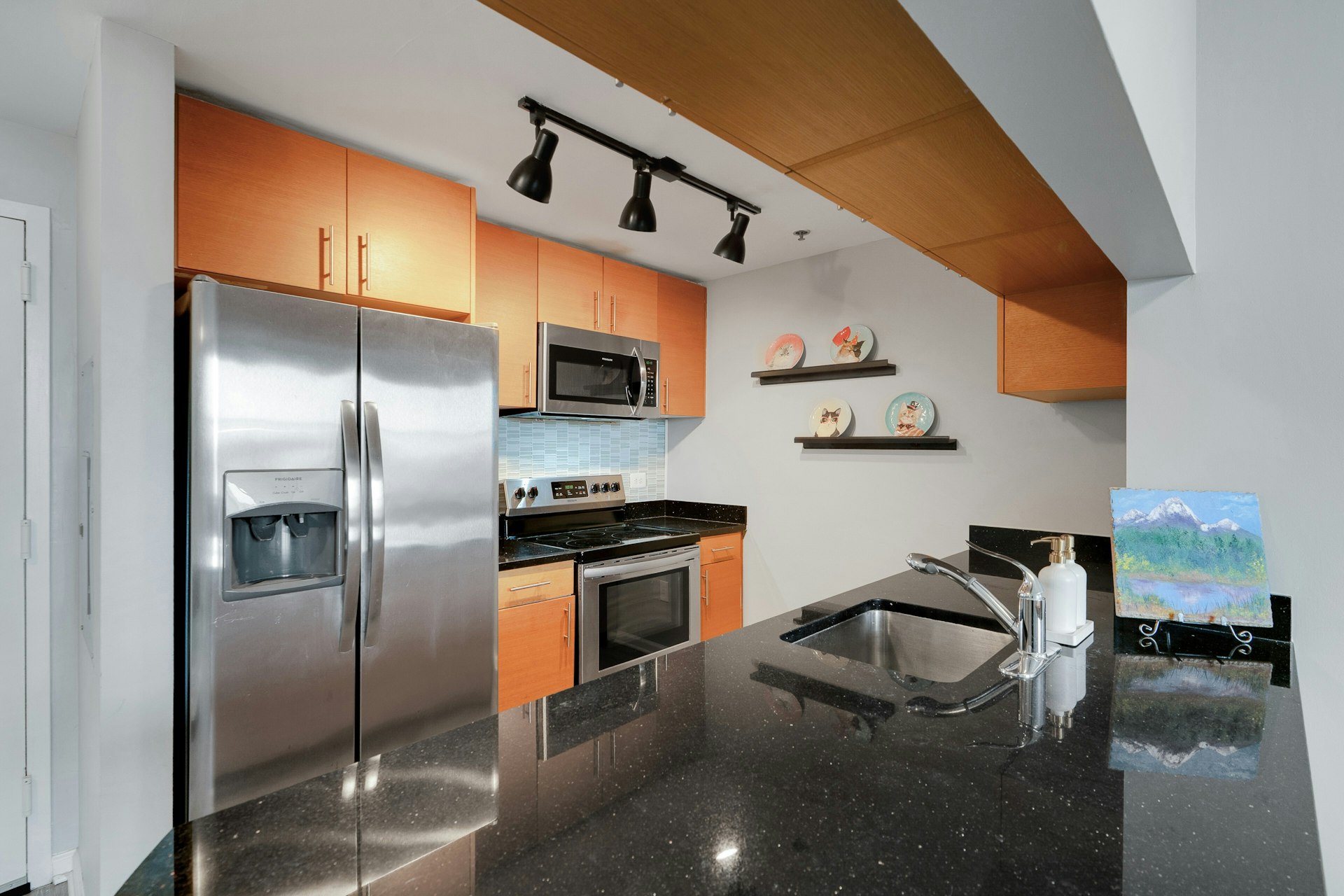 102 Christopher Columbus Drive Unit# 803