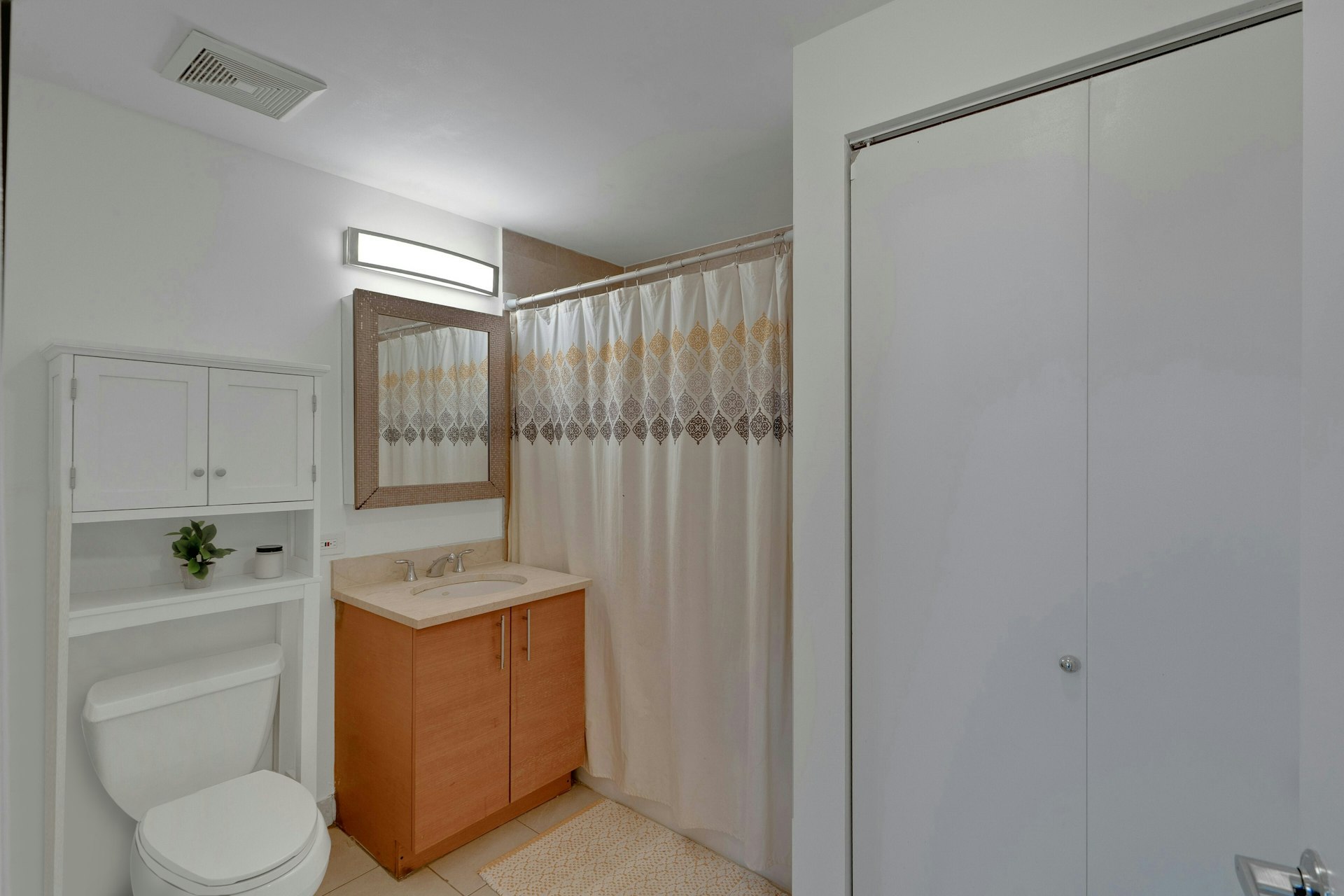 102 Christopher Columbus Drive Unit# 803