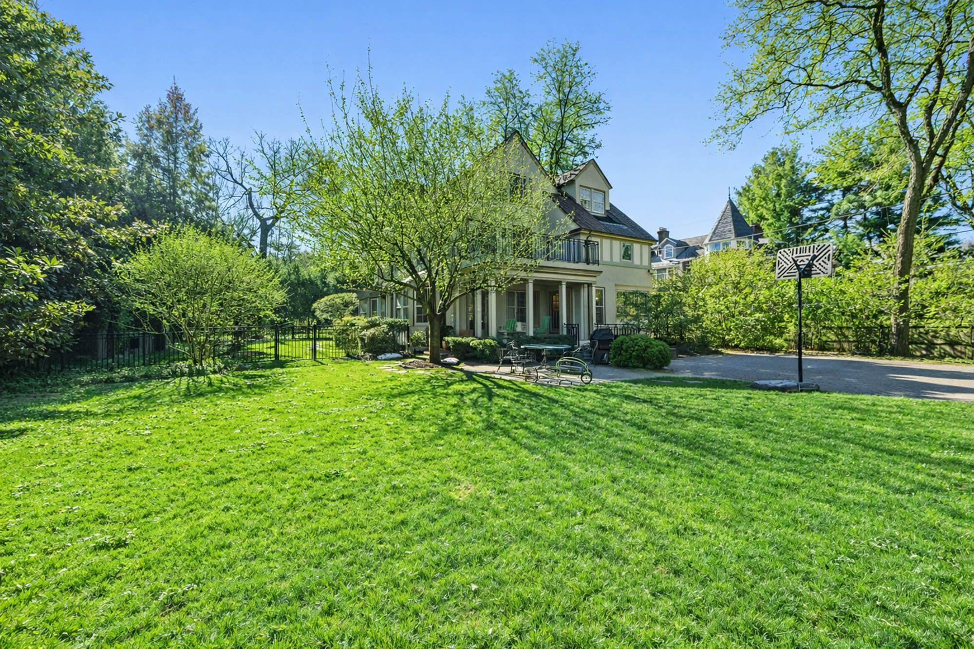 116 Lydecker Street 