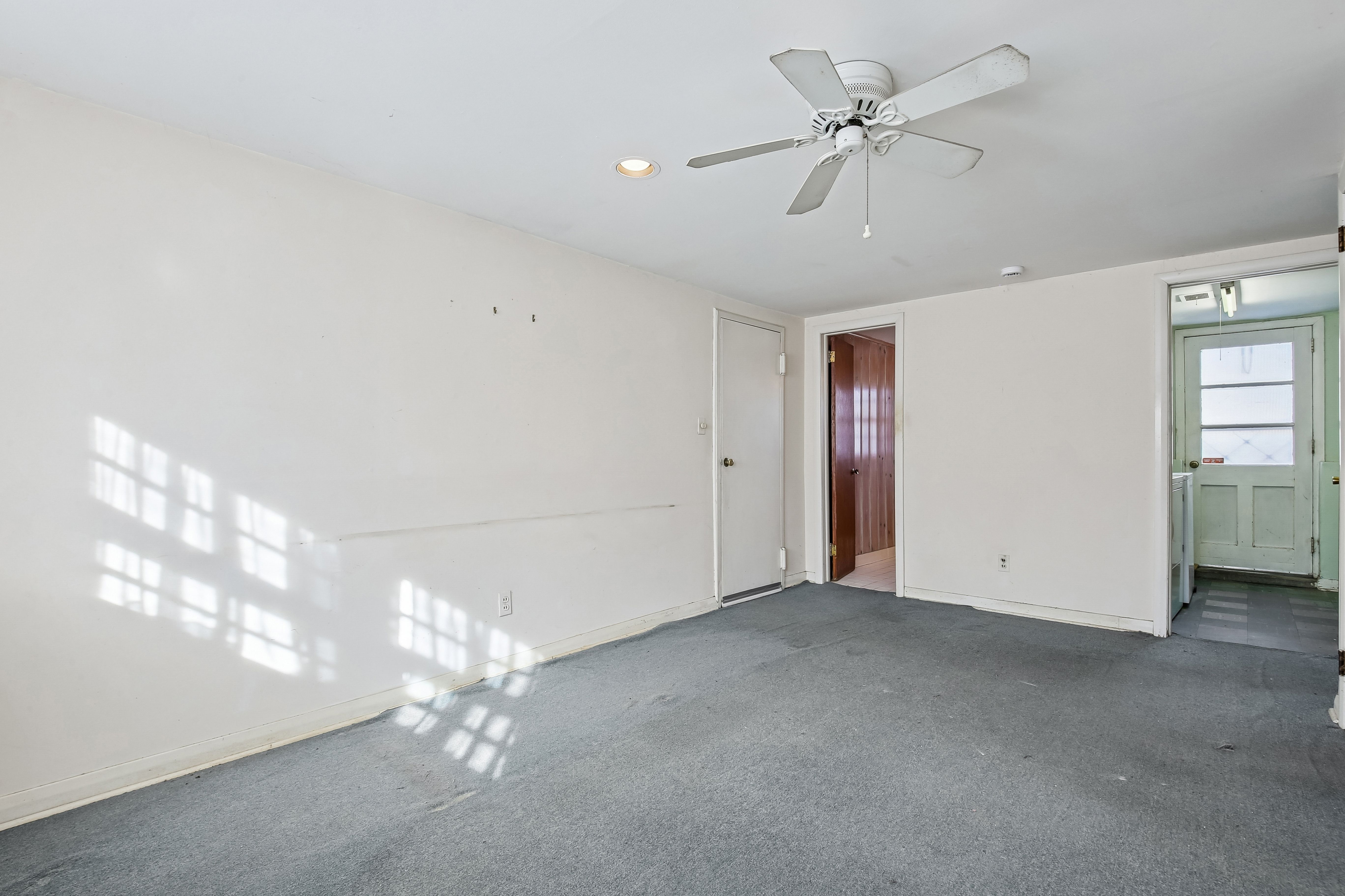 295 Georgian Drive 