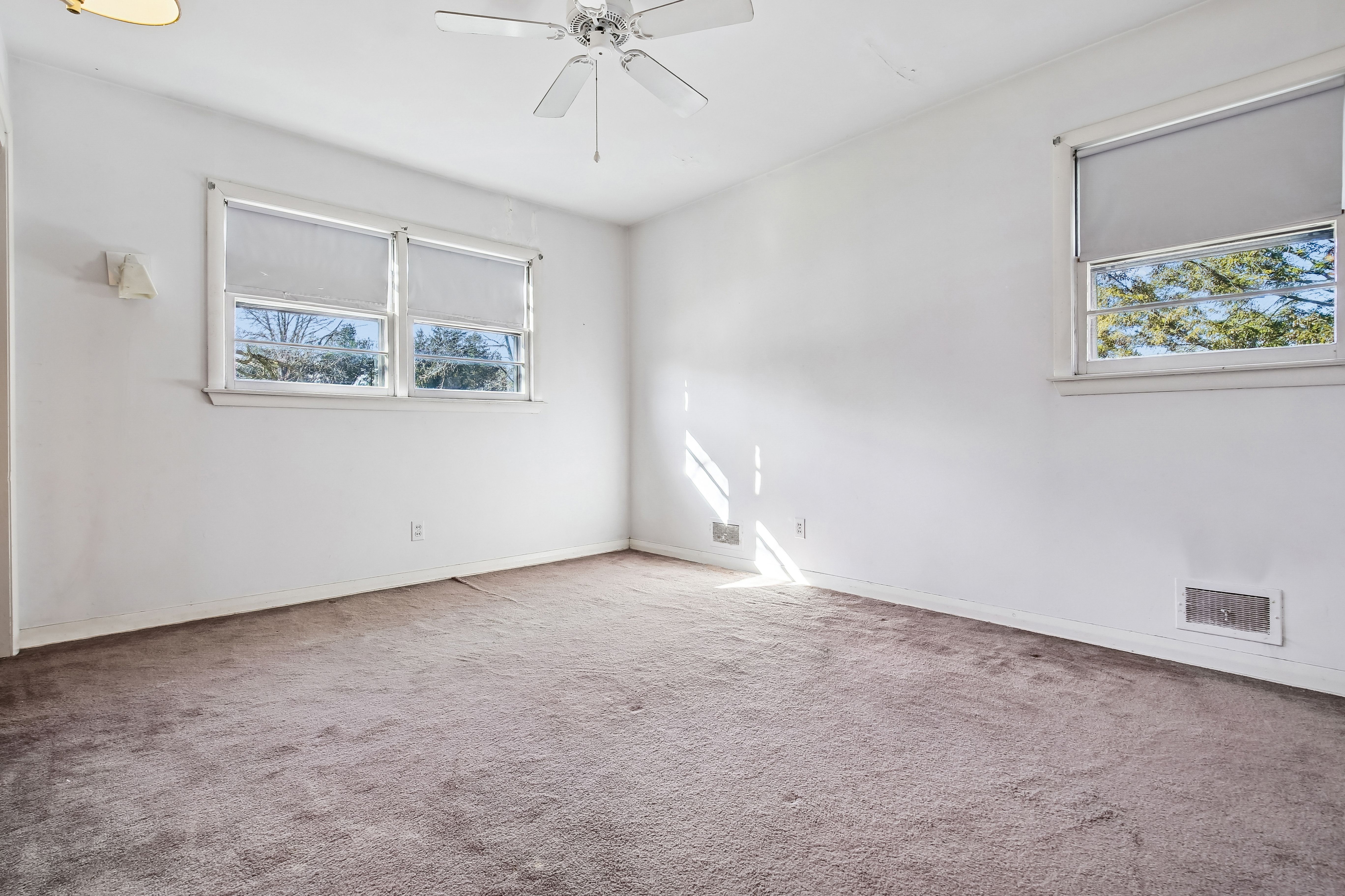 295 Georgian Drive 